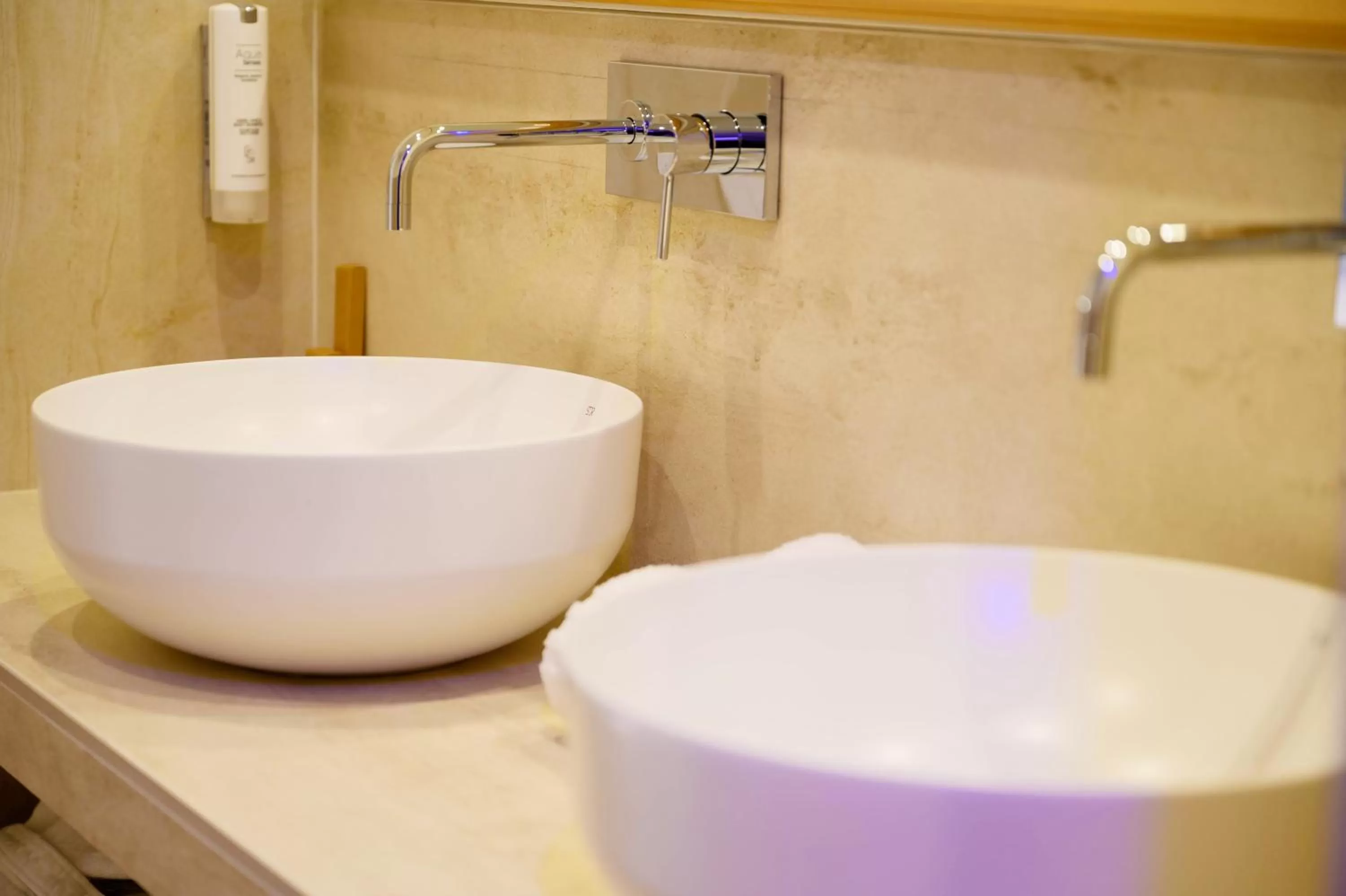 Bathroom in Regiohotel Manfredi