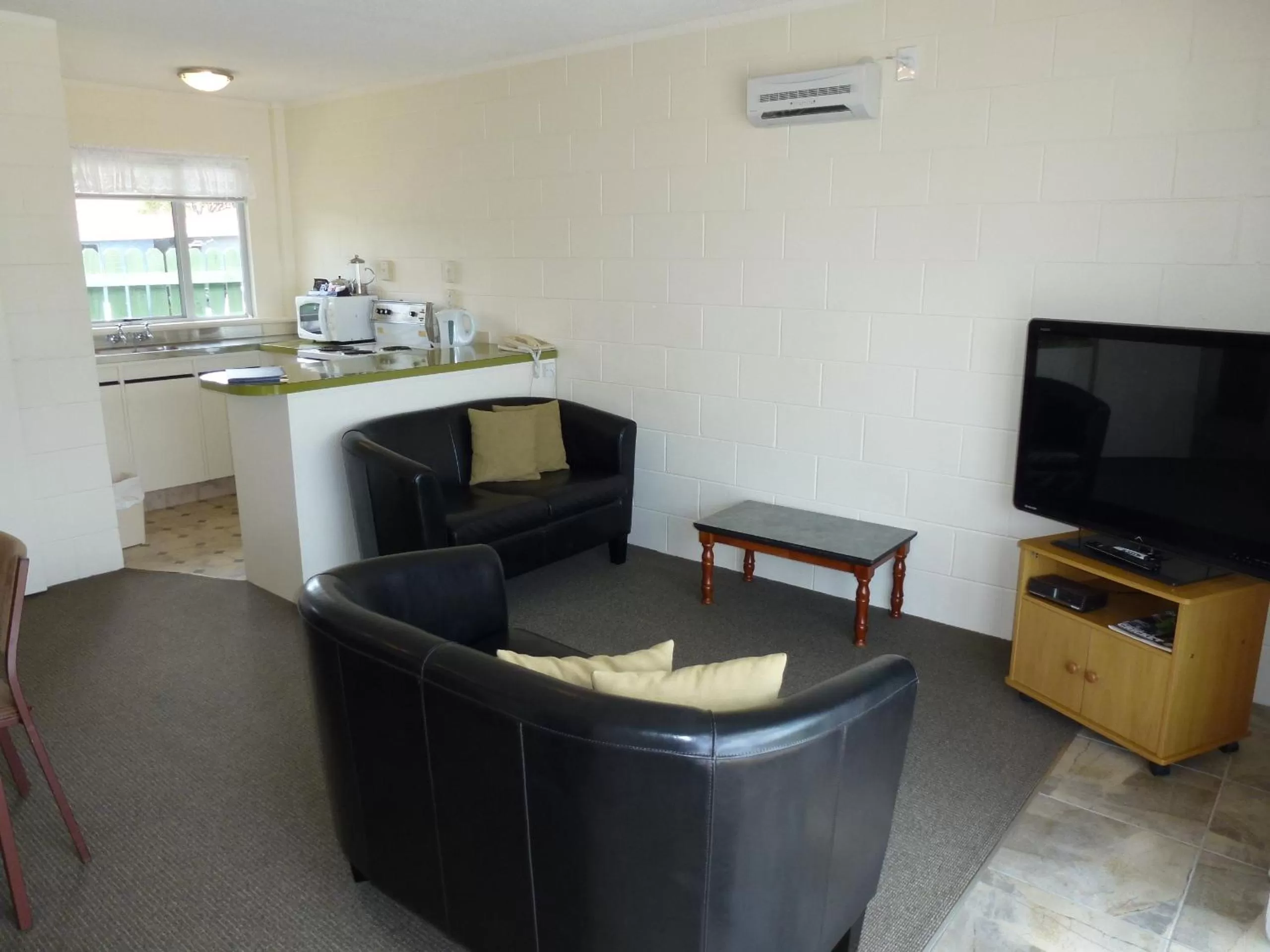 Photo of the whole room in Mana-Nui Motel