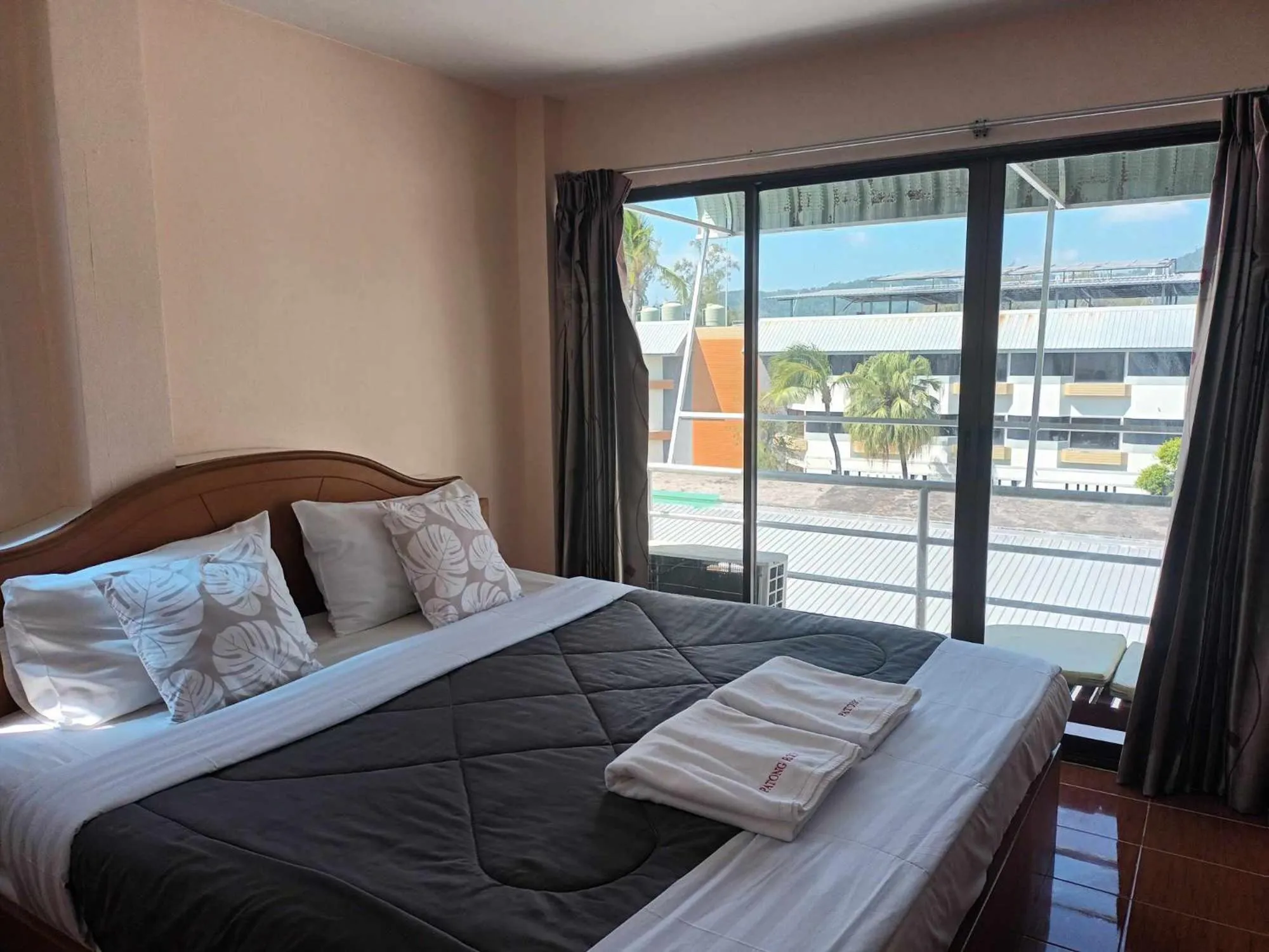View (from property/room), Bed in Patong Rose Guest House 50m to Beach