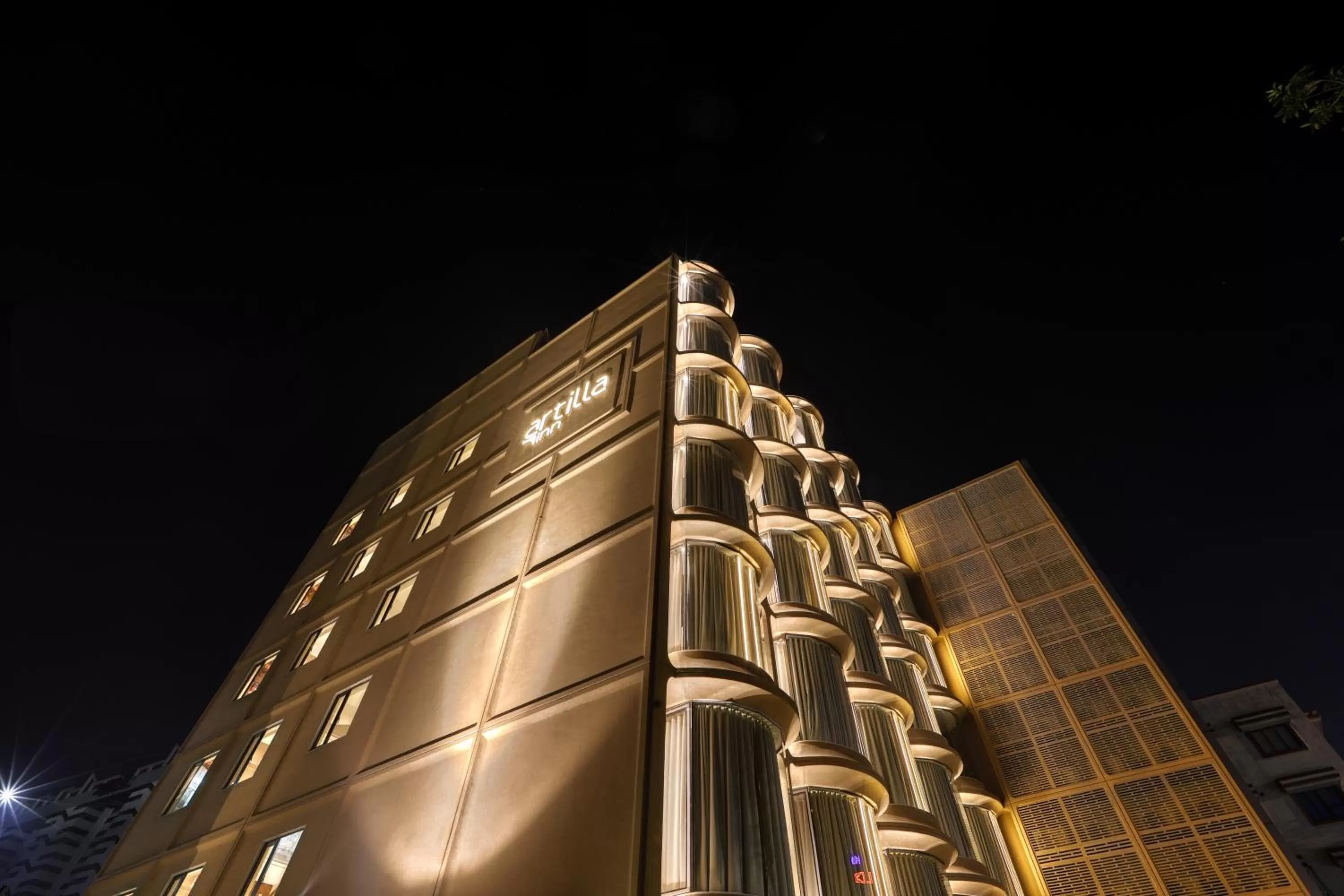 Property building in Artilla Inn