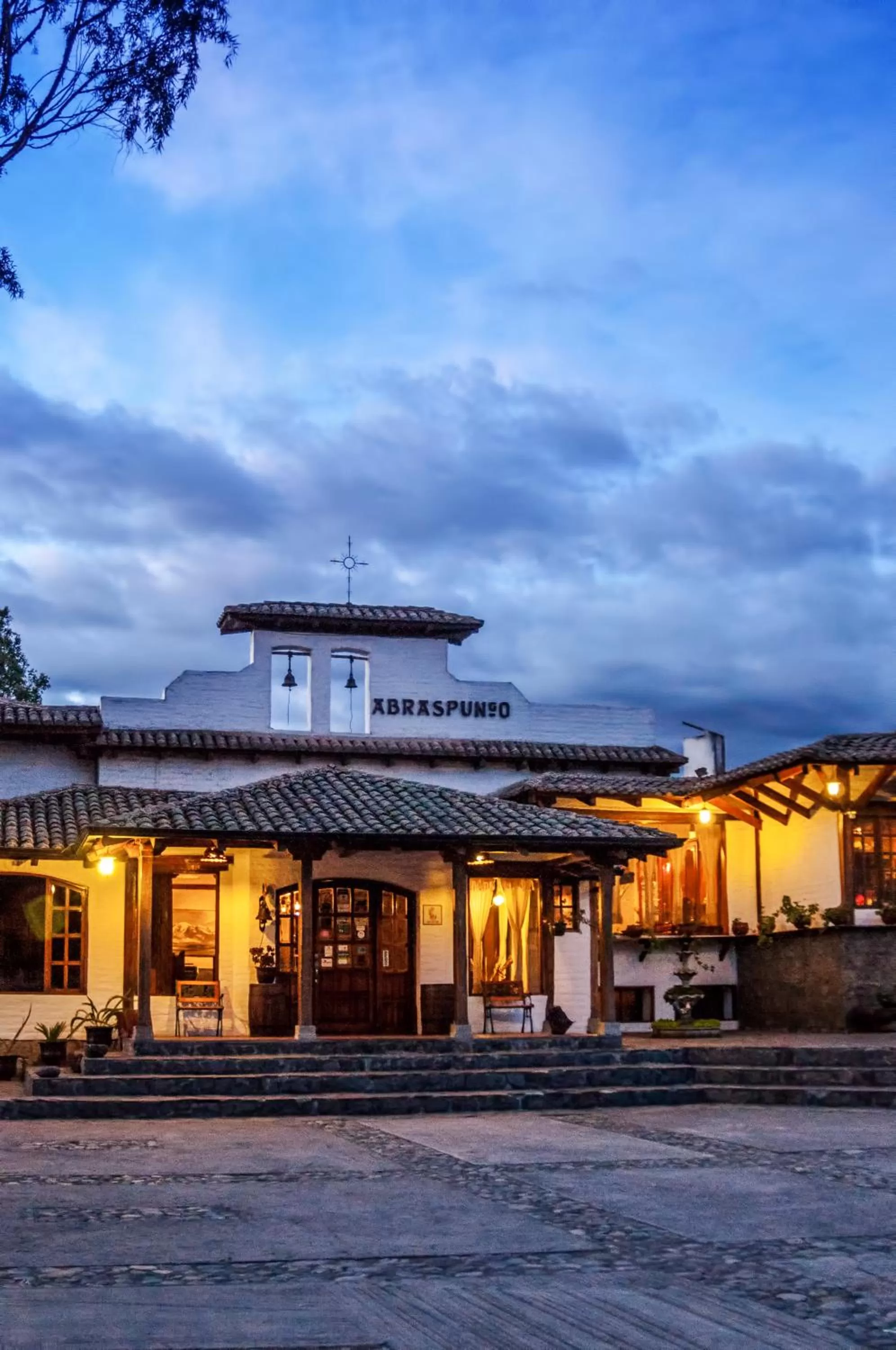 Sunset in Hotel Hacienda Abraspungo