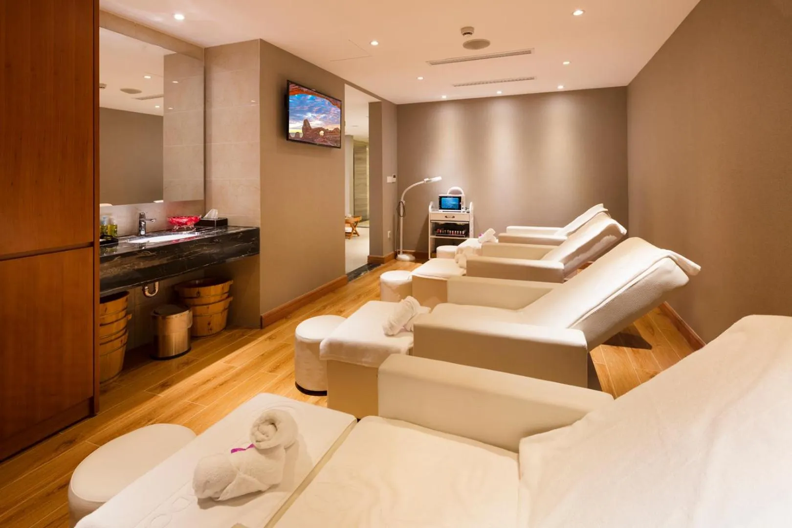Spa and wellness centre/facilities, Bed in Comodo Nha Trang Hotel
