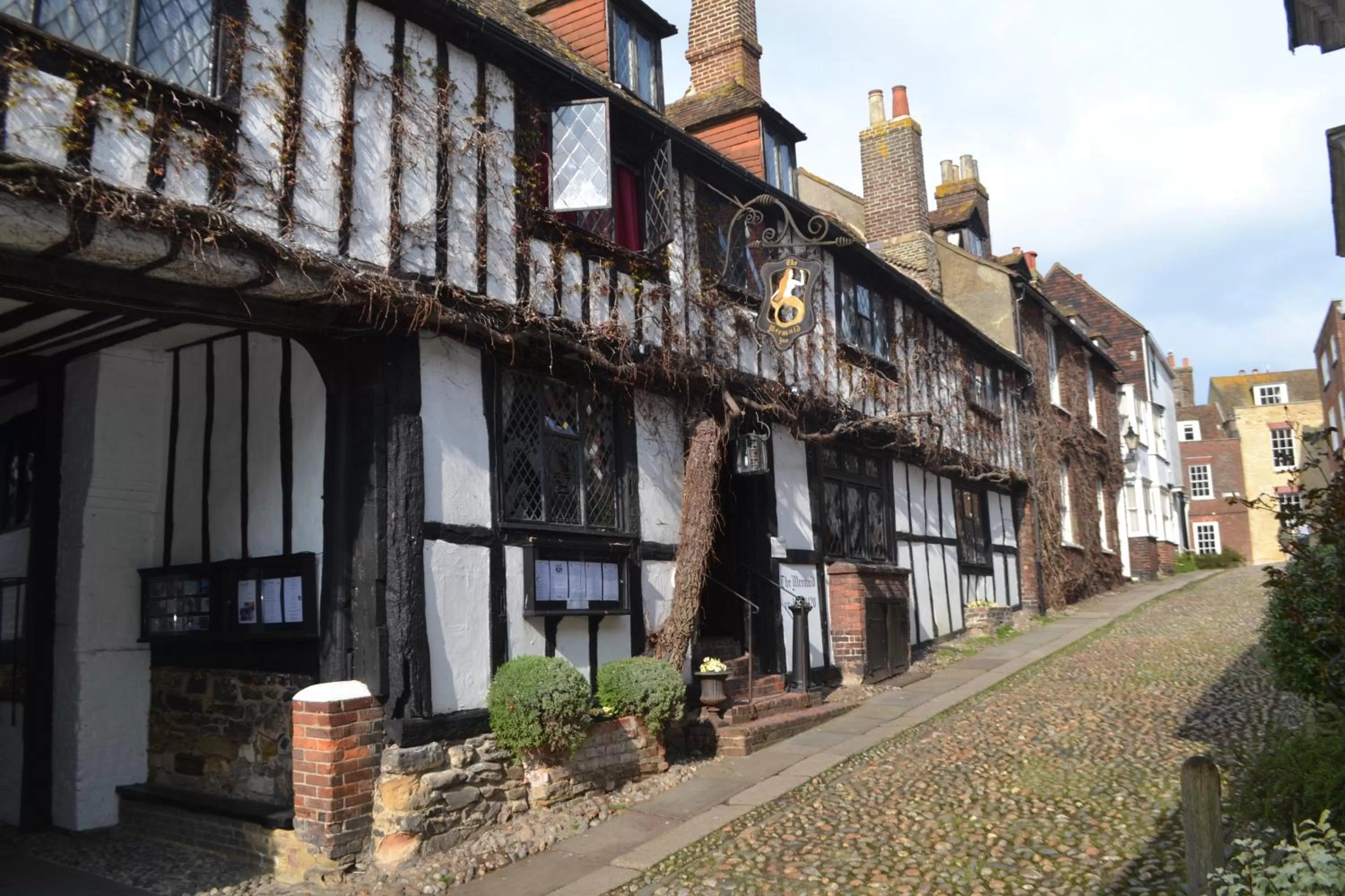 Property building in Mermaid Inn