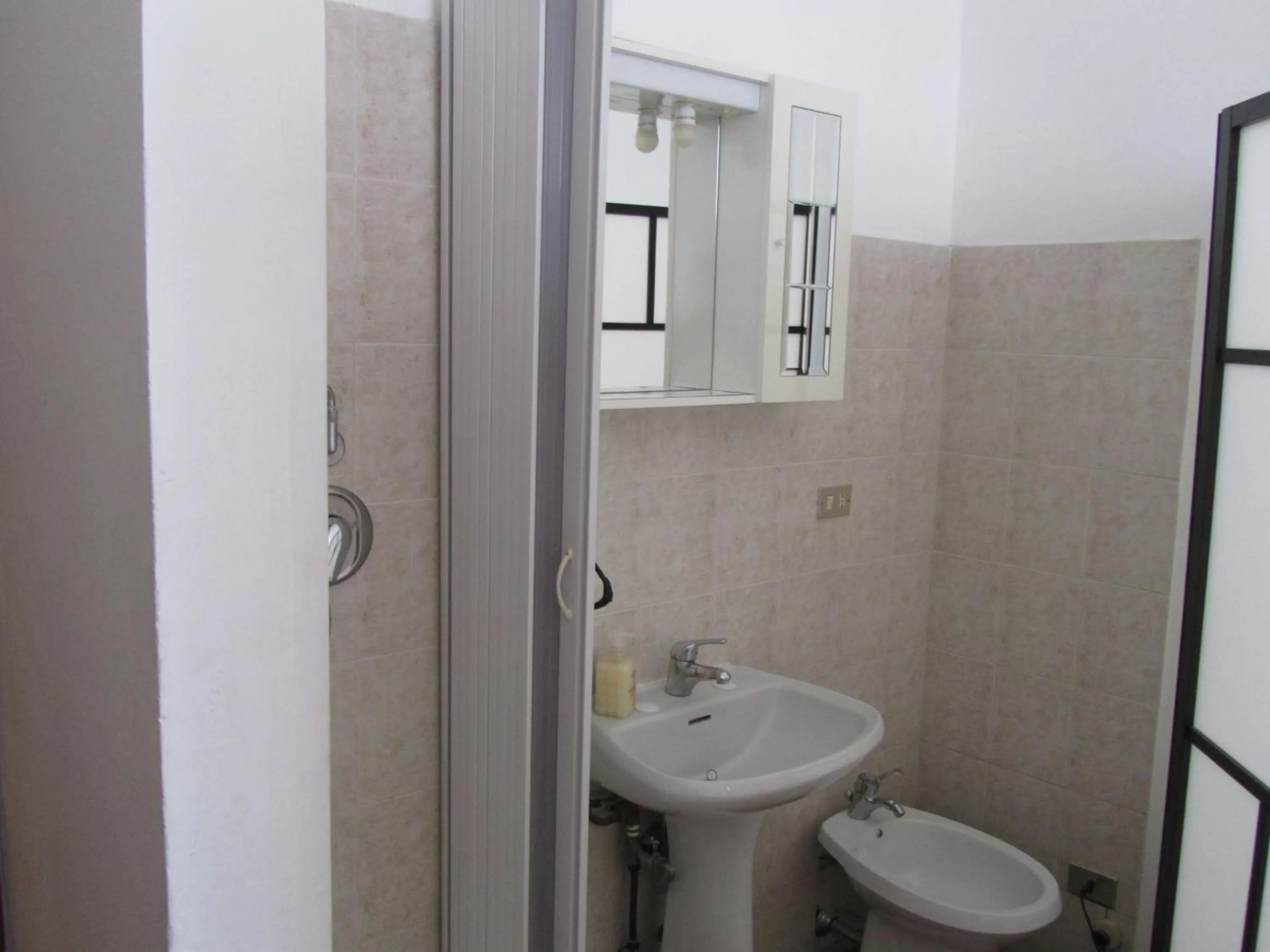 Bathroom in Hotel Gambara