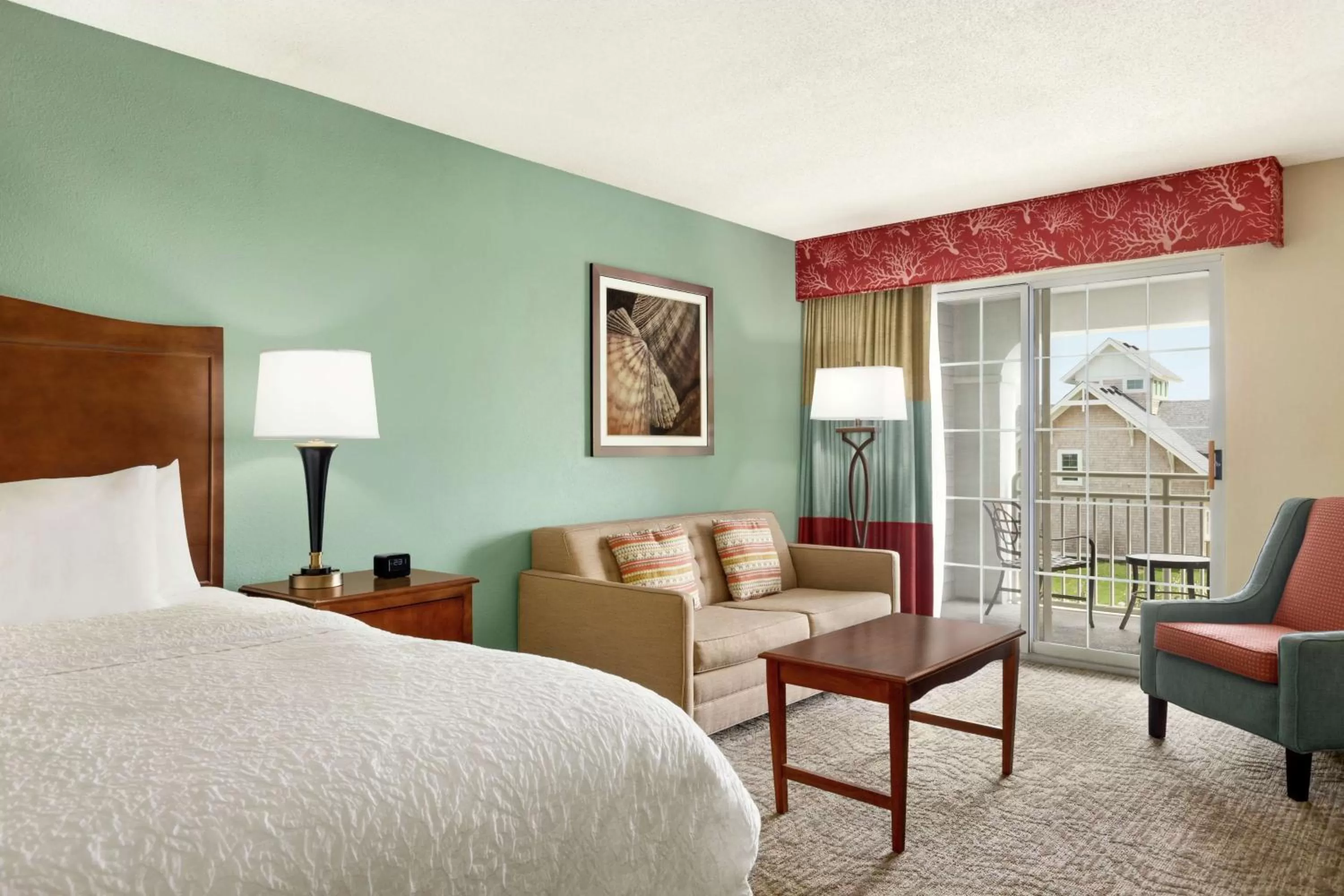 View (from property/room), Bed in Hampton Inn & Suites Outer Banks/Corolla