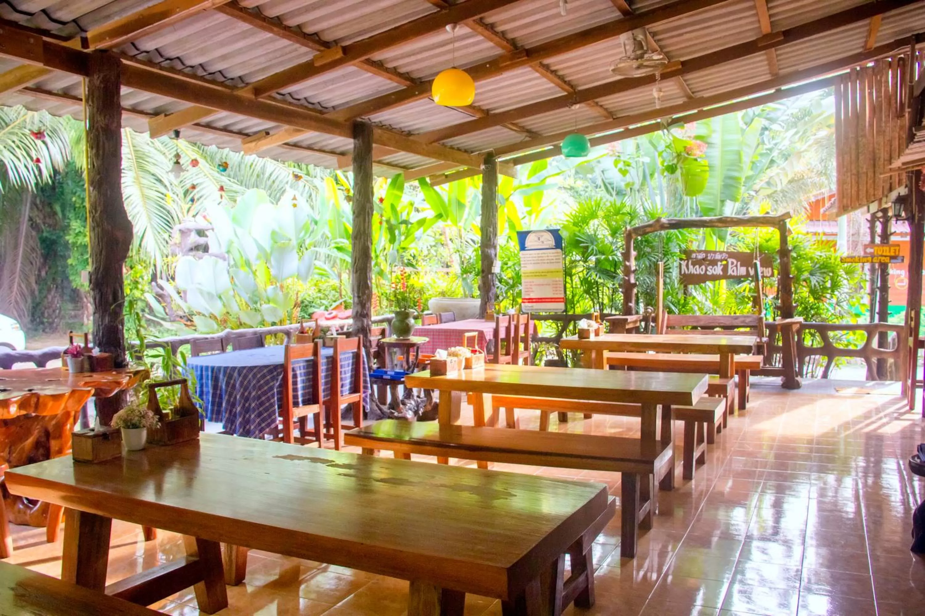 Restaurant/places to eat in Khao Sok Palmview Resort