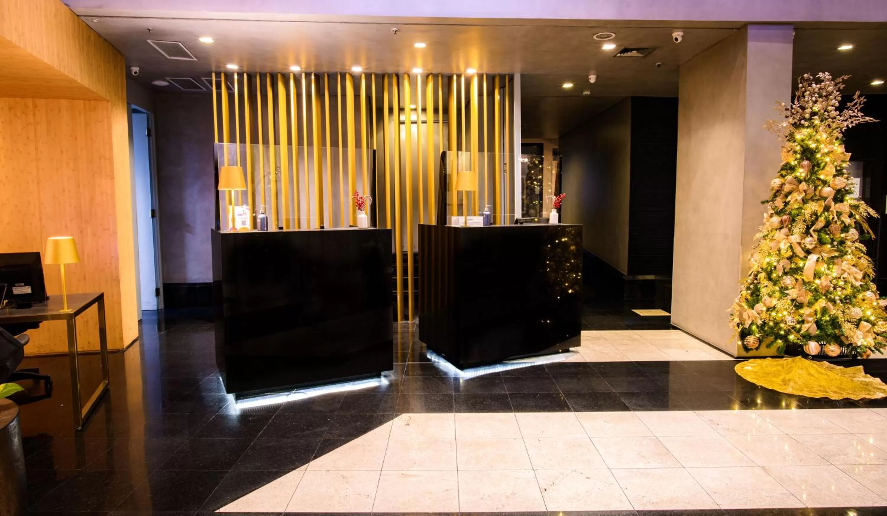 Lobby or reception in Radisson Alphaville