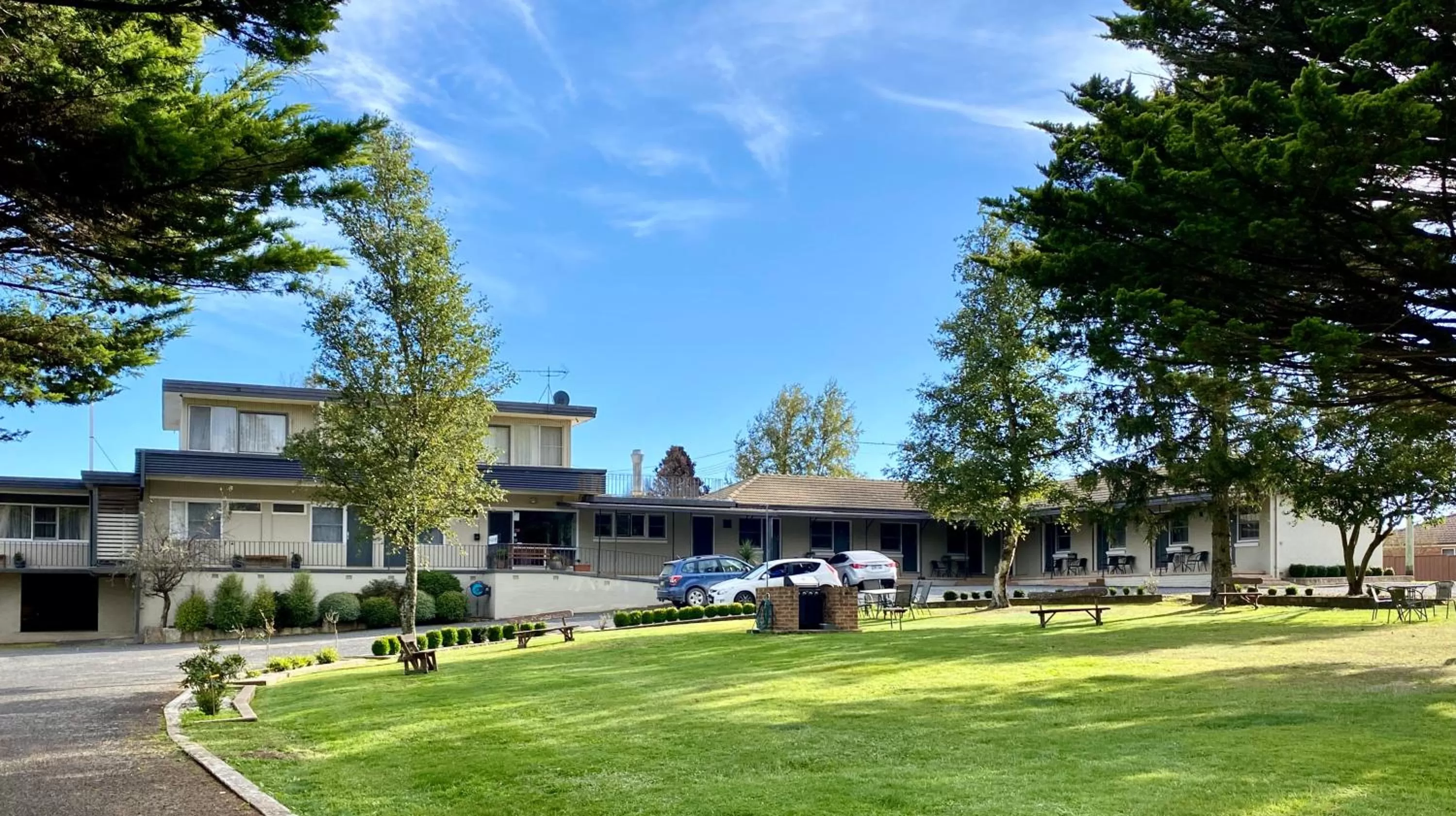 Property building in Titania Motel