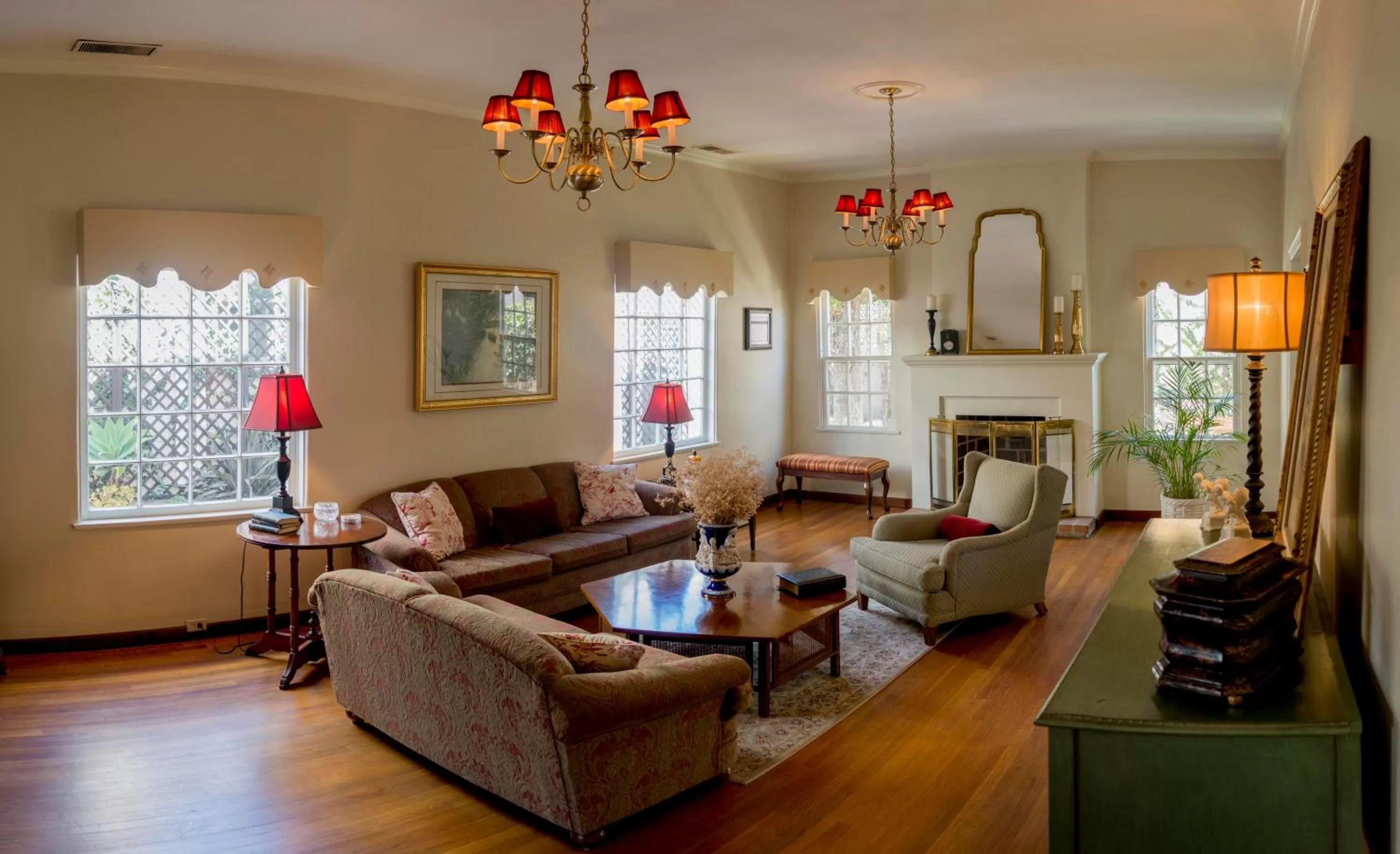 Communal lounge/ TV room in La Villa de Adelina