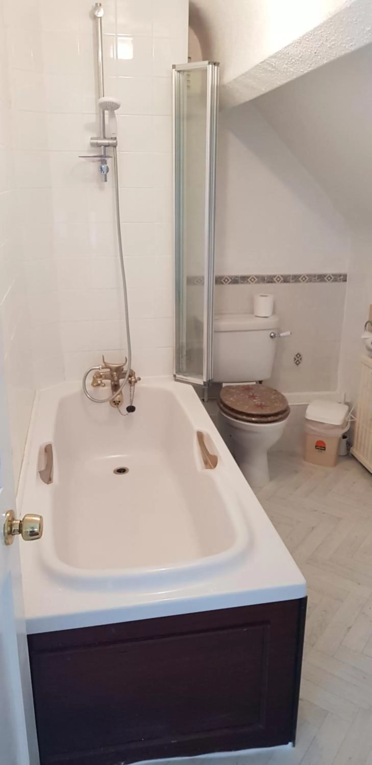 Bathroom in The Darnley Hotel