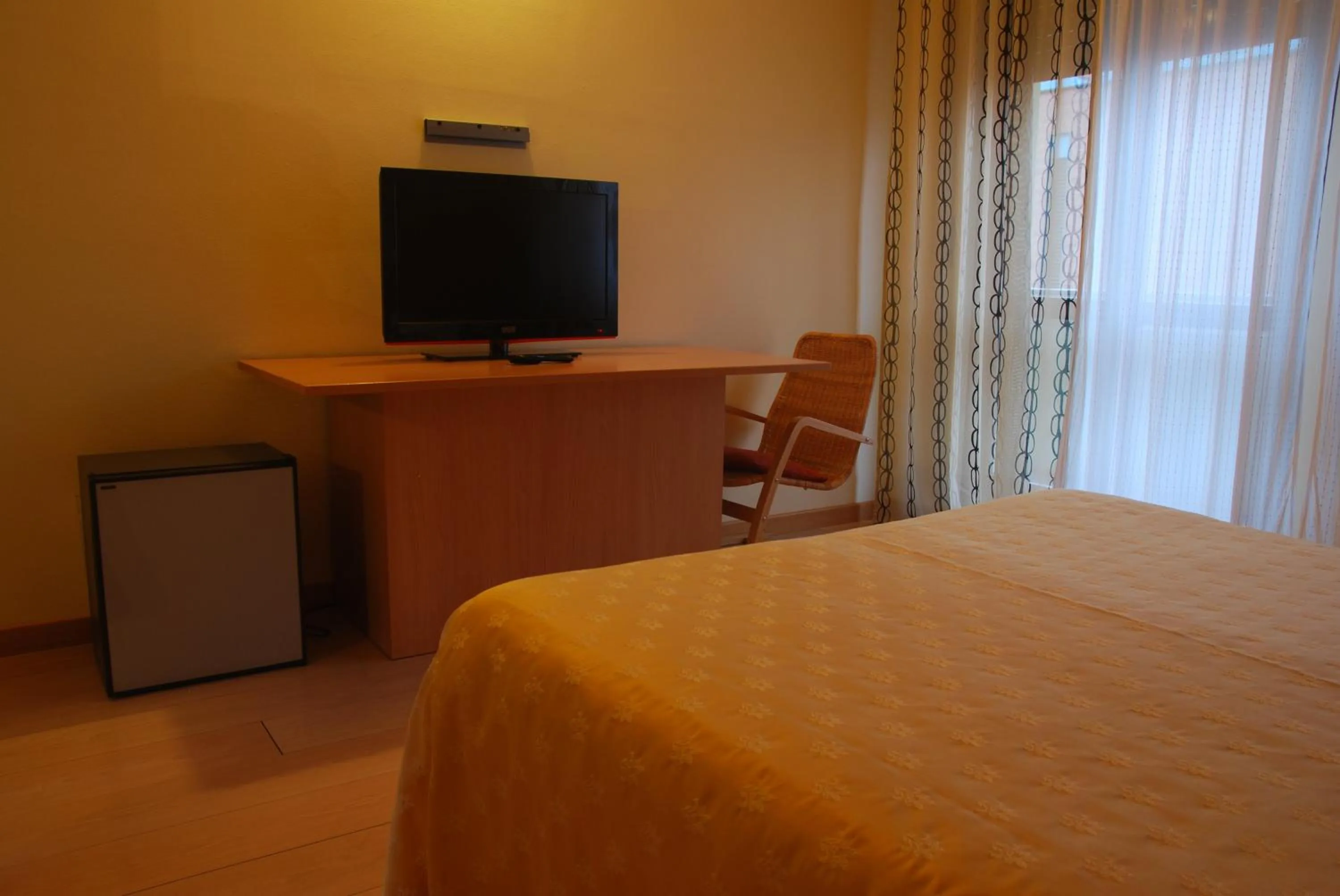 TV and multimedia, Bed in Nuovo Hotel Vigevano