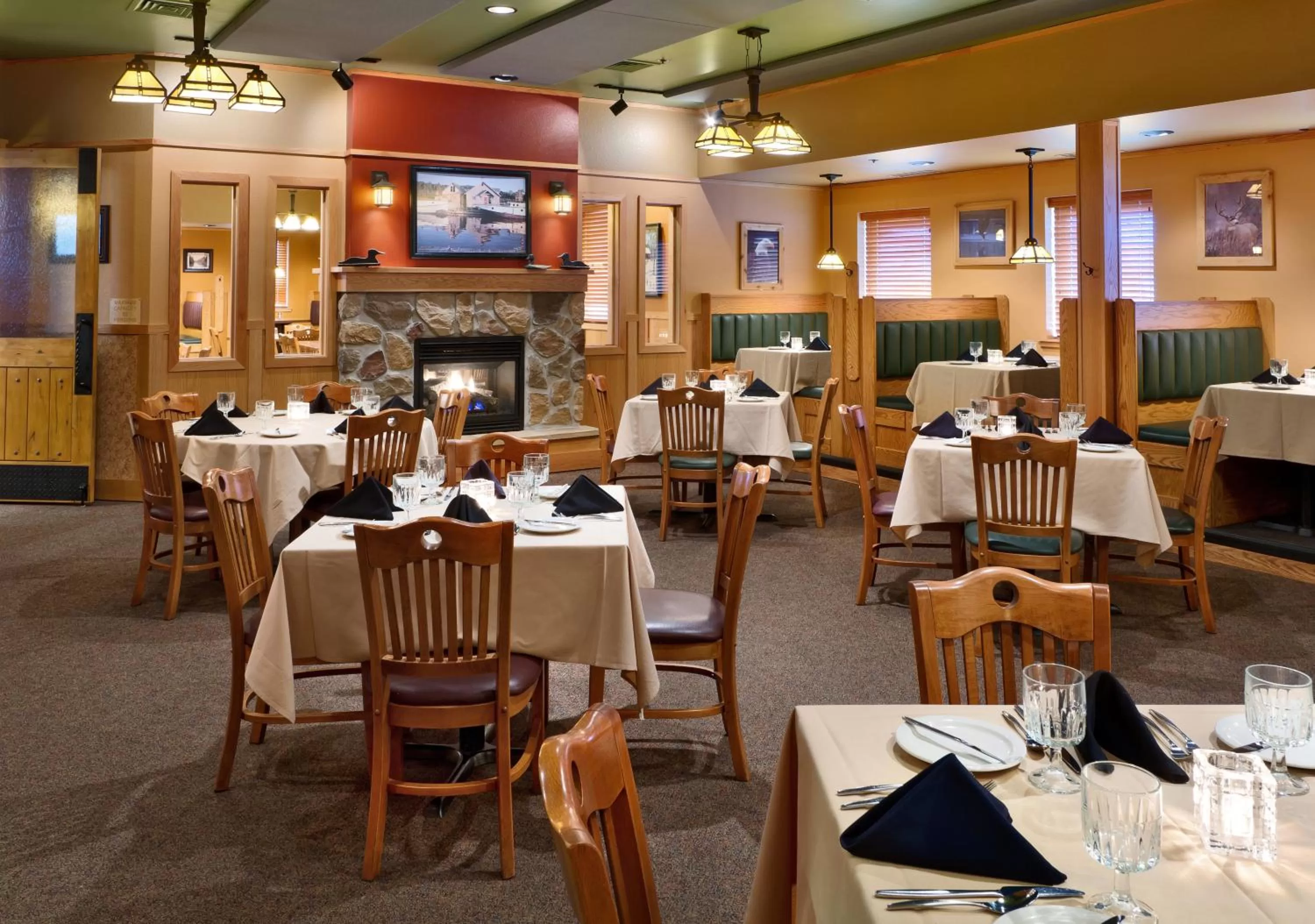 Restaurant/places to eat in The Lodge at Brainerd Lakes, Trademark Collection by Wyndham
