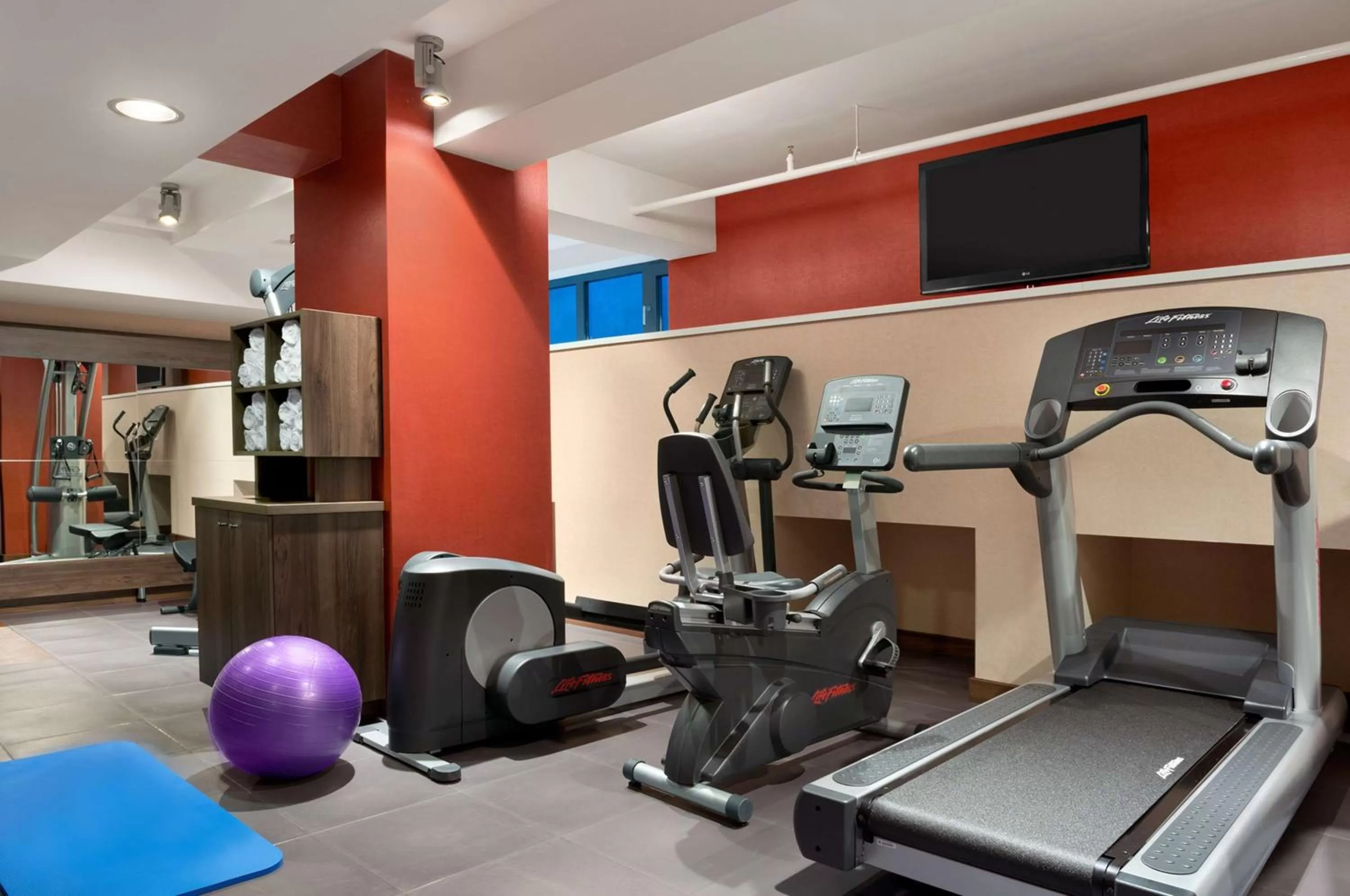 Fitness centre/facilities in Hampton by Hilton Cluj-Napoca