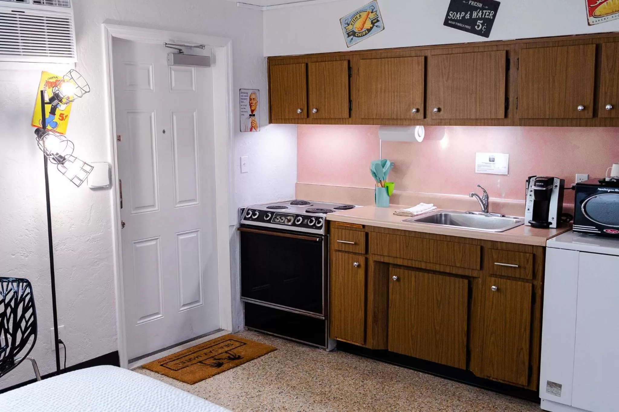 Kitchen or kitchenette, Kitchen/Kitchenette in Sea Jay Motel and Marina