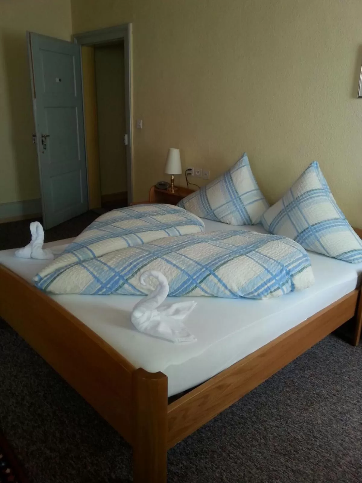 Bed in Hotel Quellenhof