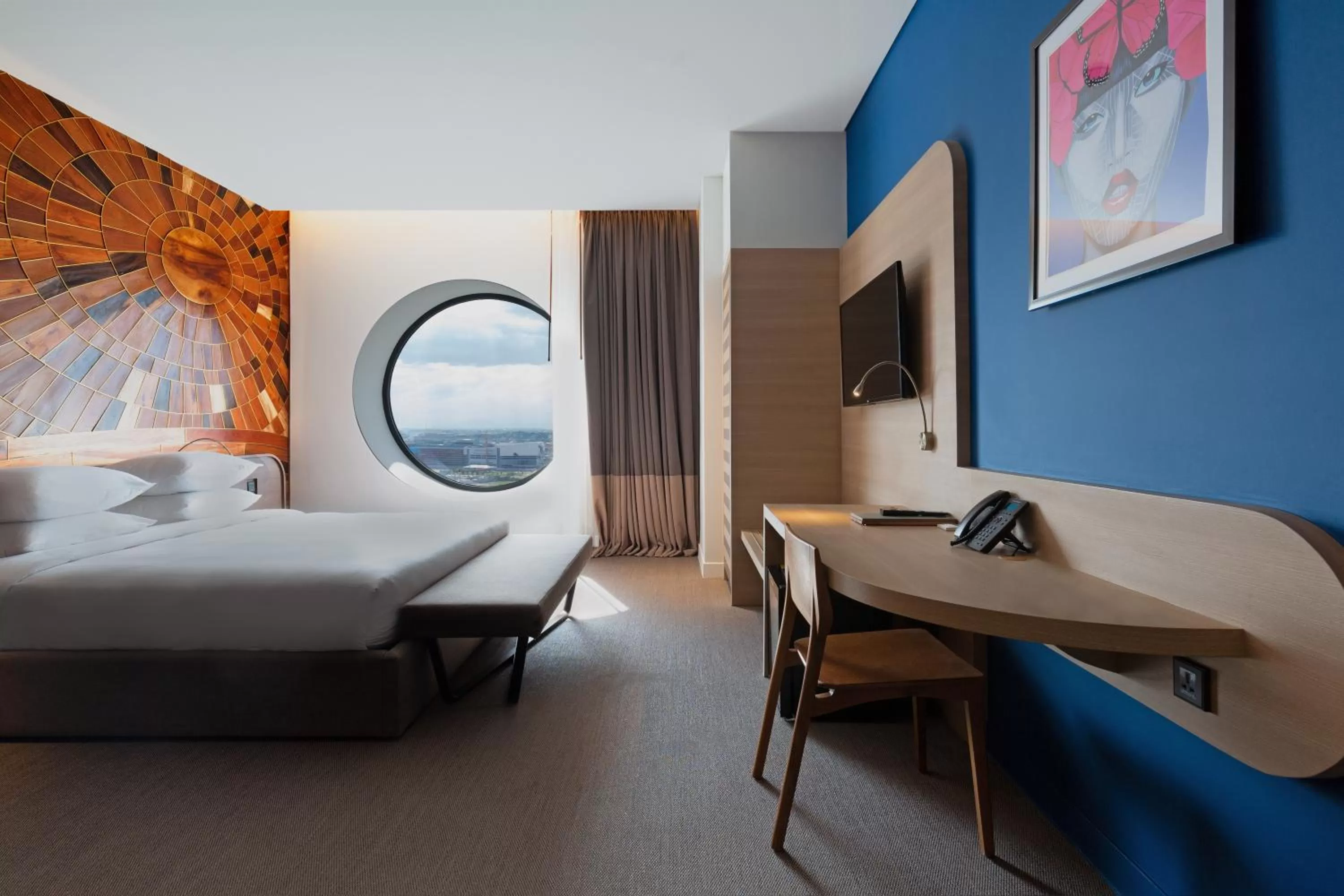 Bed in SUN & MOON, Riverside Hotel