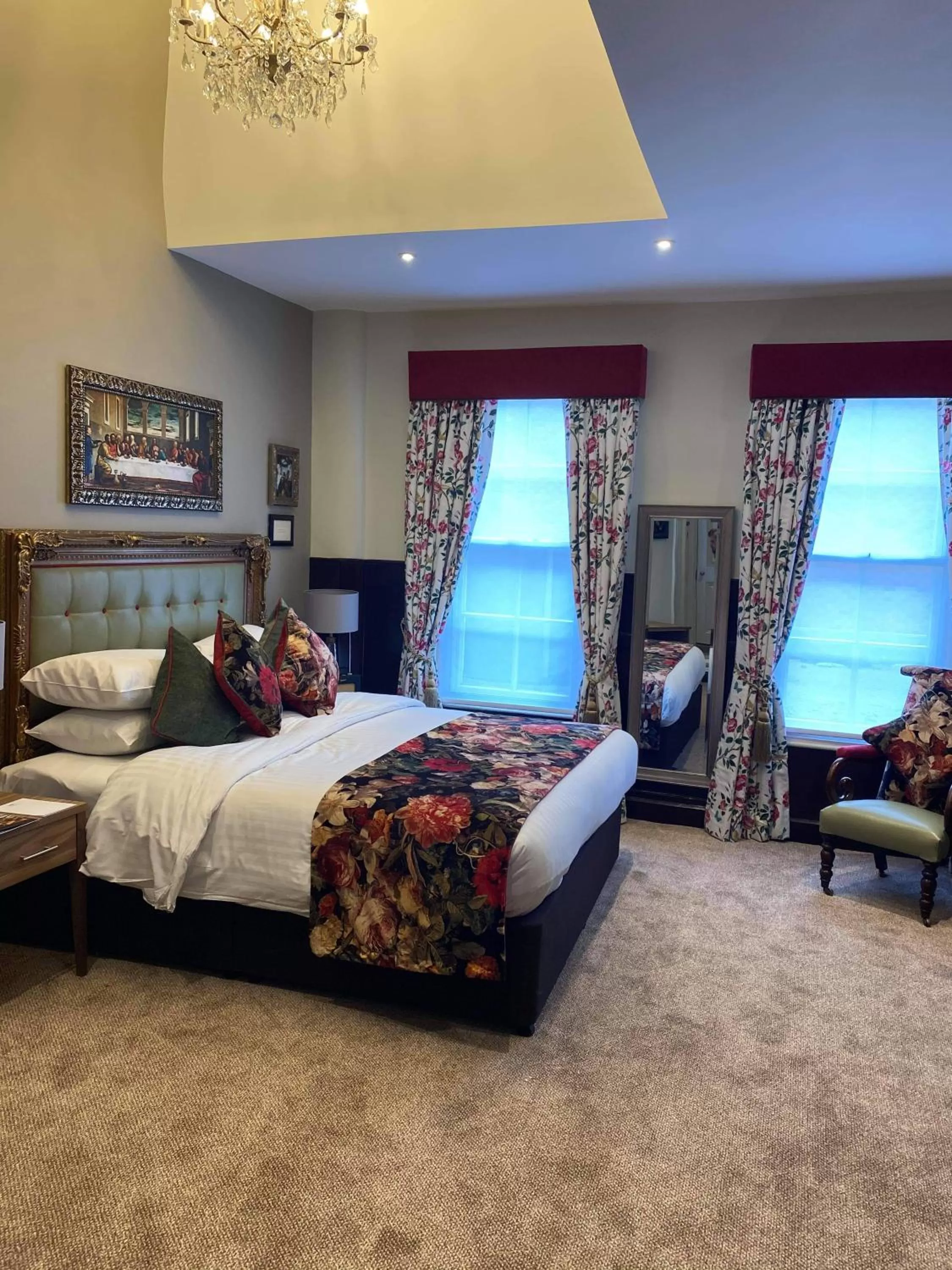 Bedroom, Bed in The Feathers Hotel, Ledbury - The Coaching Inn Group