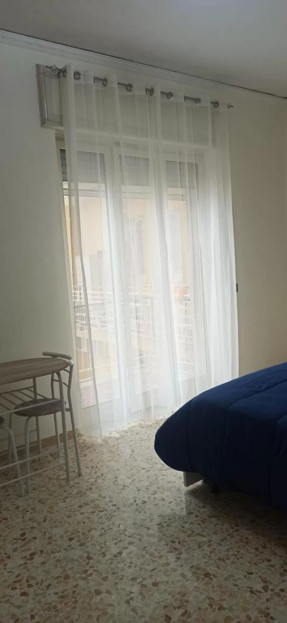 Bedroom, Bed in Diana