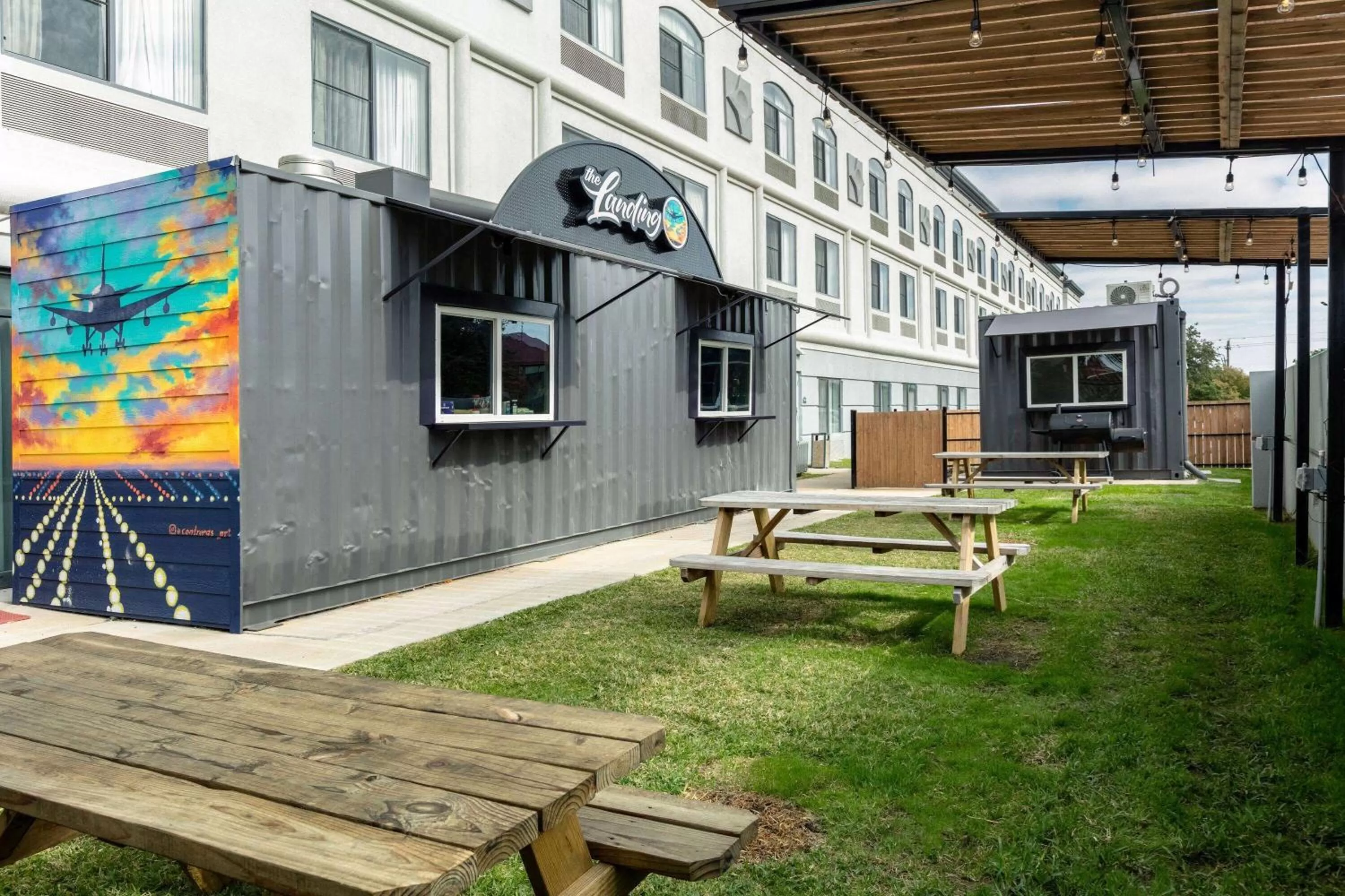 Restaurant/places to eat in Wingate by Wyndham - DFW North