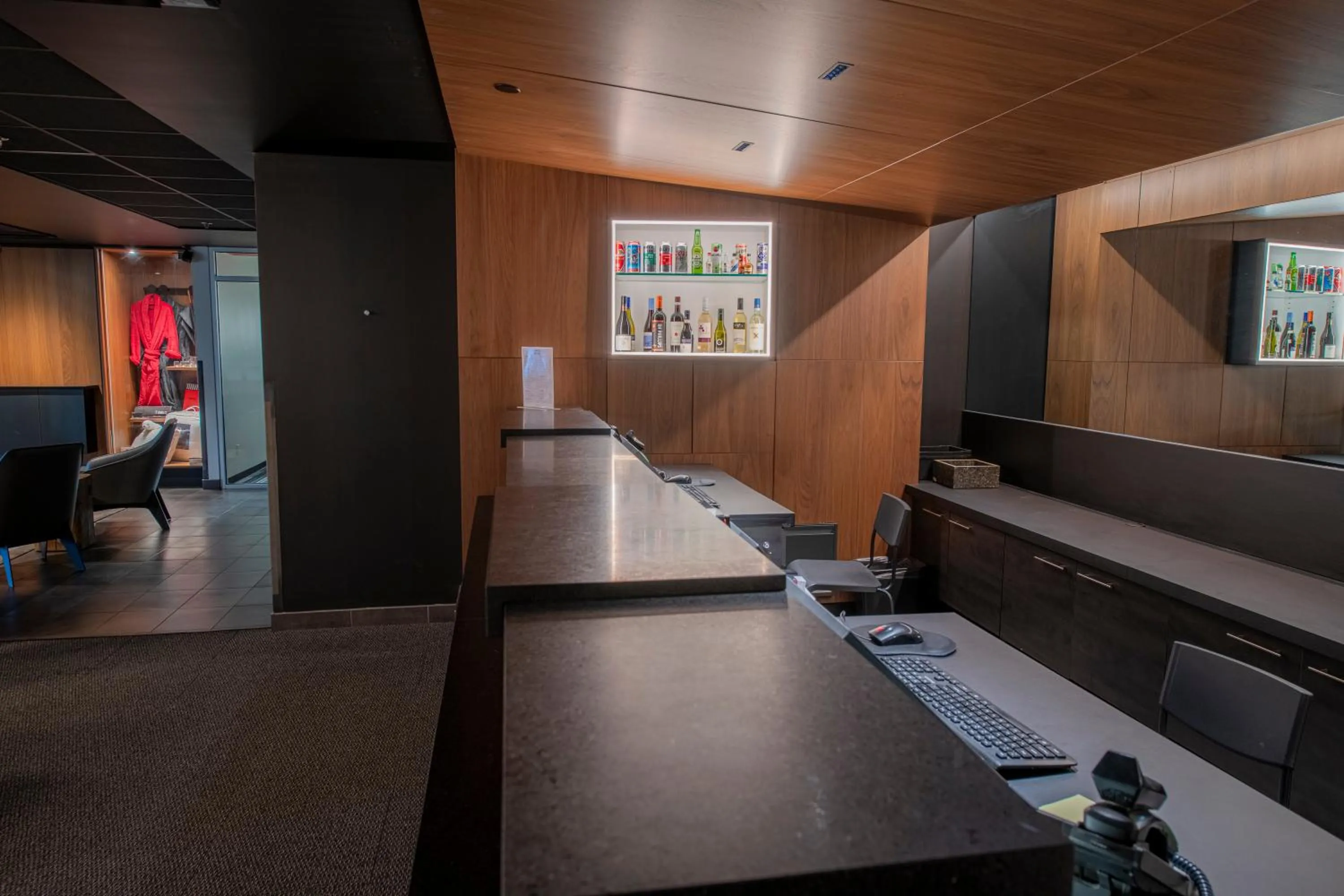 Property building in Grand Times Hotel – Aeroport de Quebec