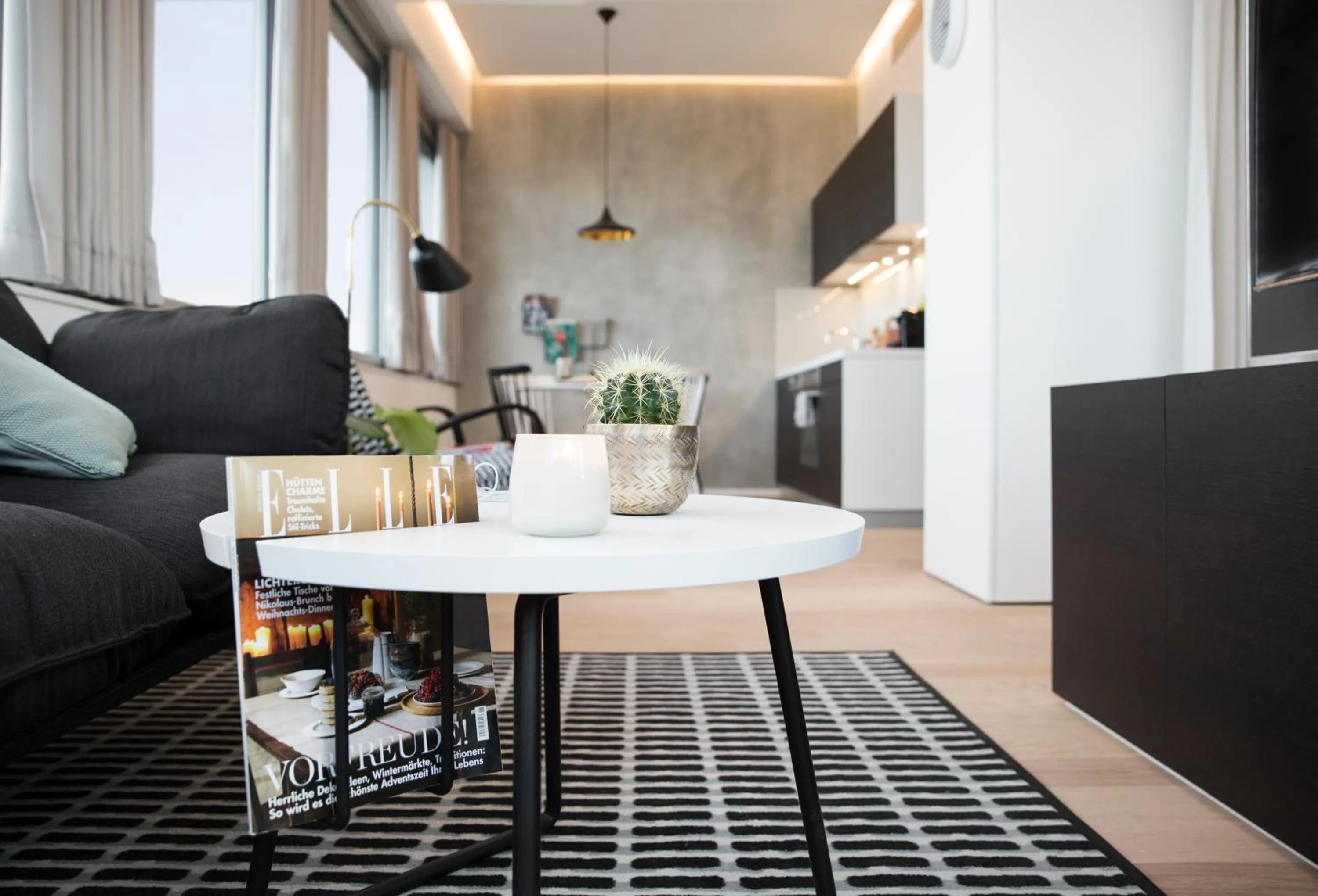 Seating area in PhilsPlace Full-Service Apartments Vienna