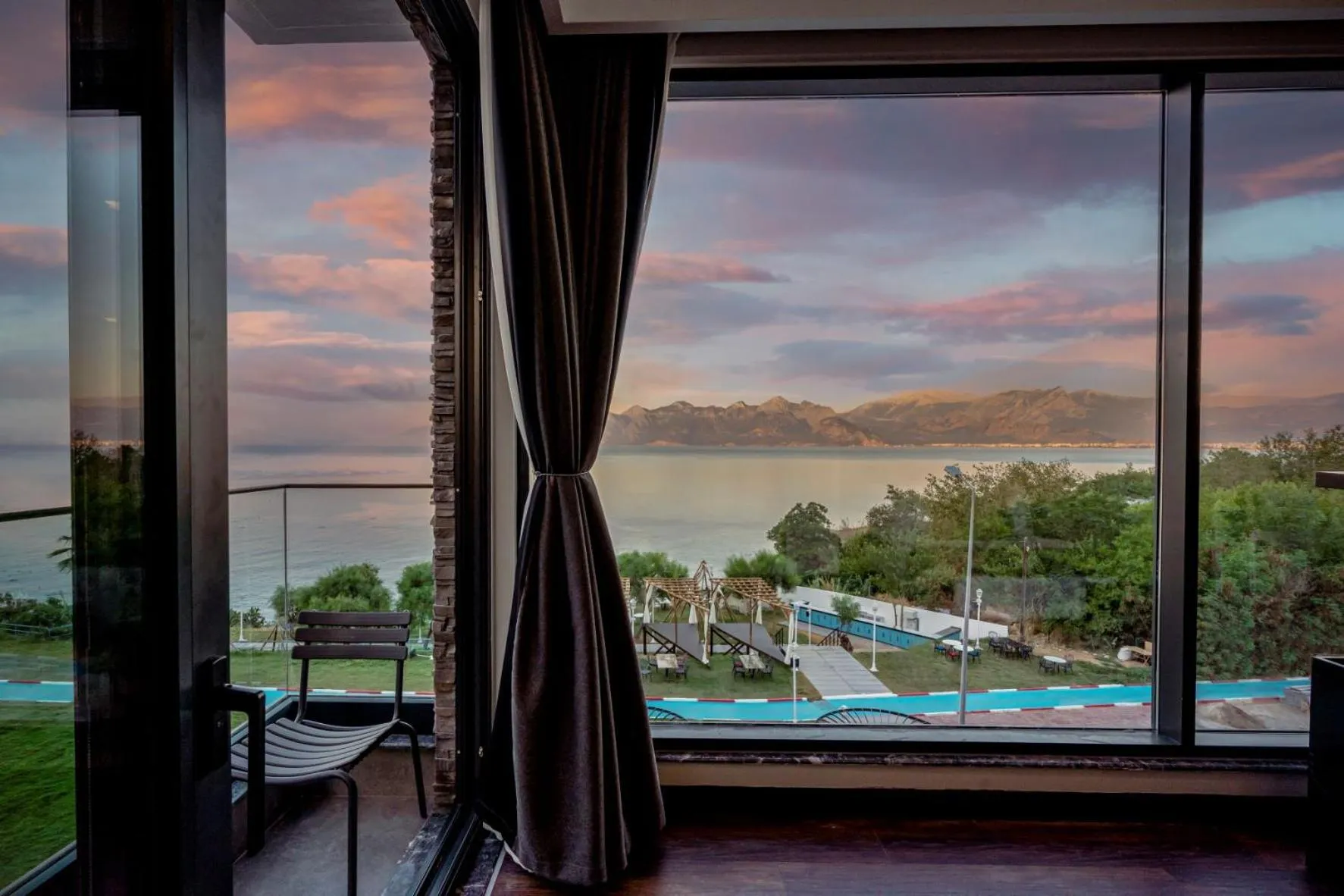 Sea view in Lucky Monkey Hotel