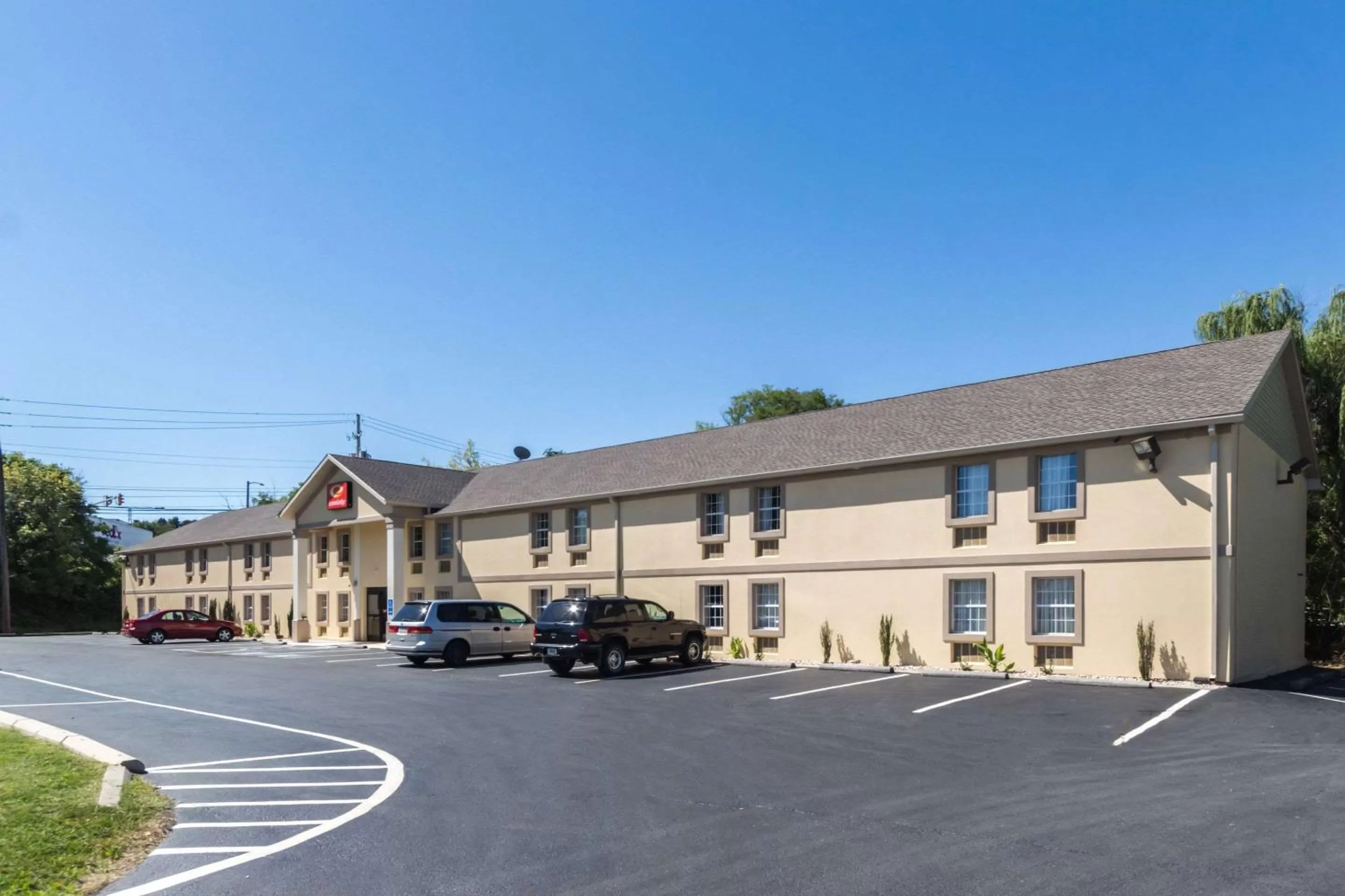 Property building in Econo Lodge Harrisburg - Southwest of Hershey Area