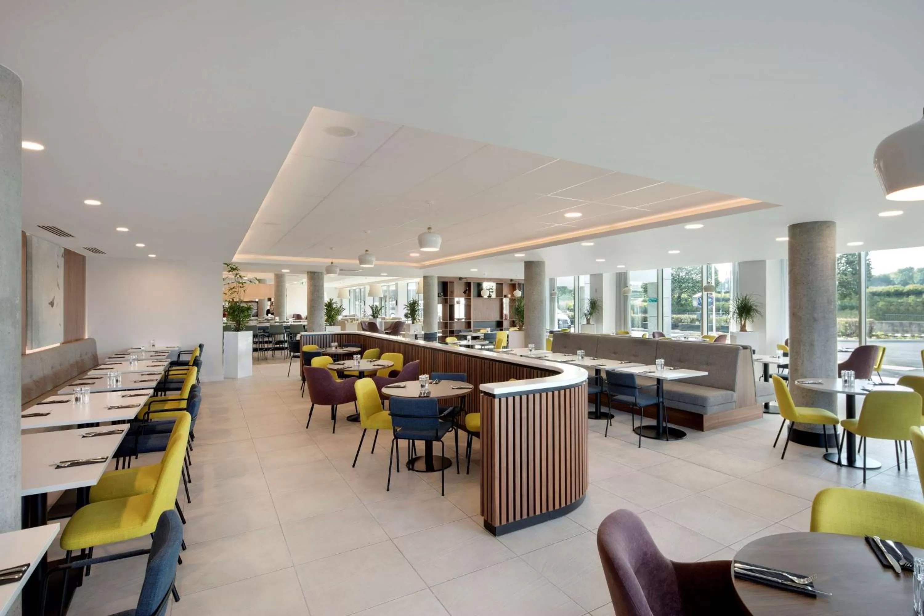 Restaurant/places to eat in Hampton By Hilton London Stansted Airport