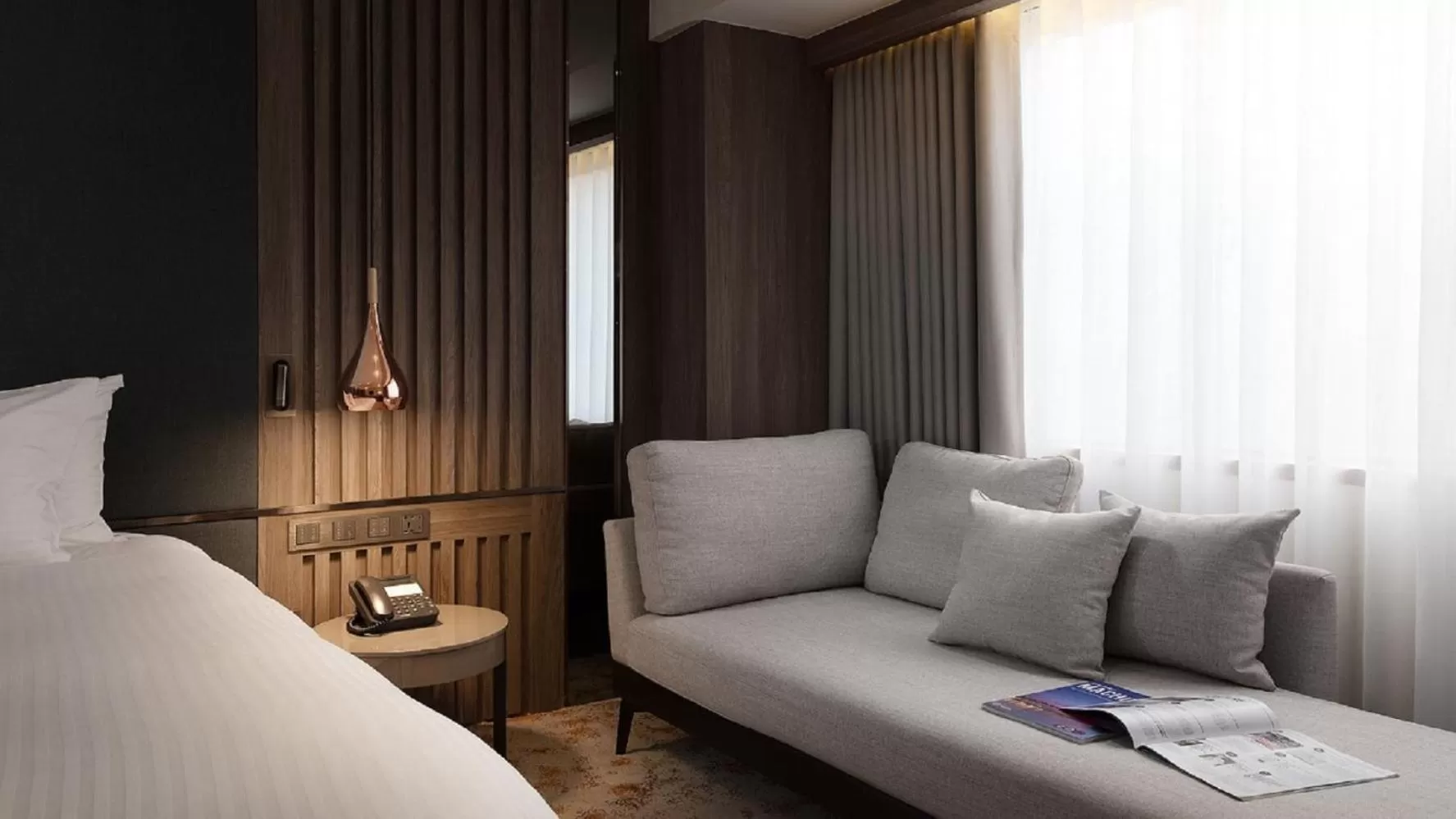 Decorative detail, Bed in The Howard Plaza Hotel Kaohsiung