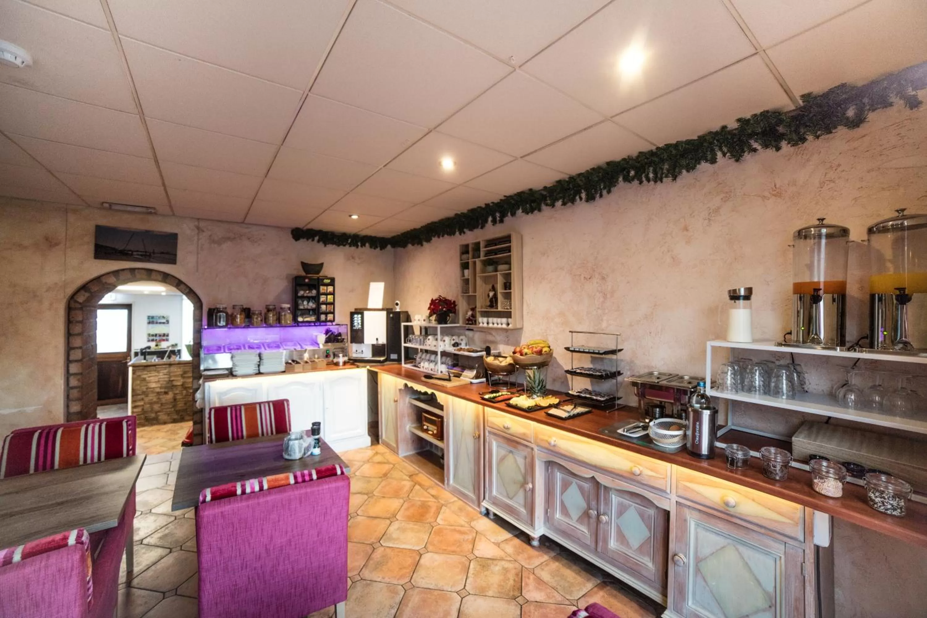 Buffet breakfast in Hotel Le Provencal