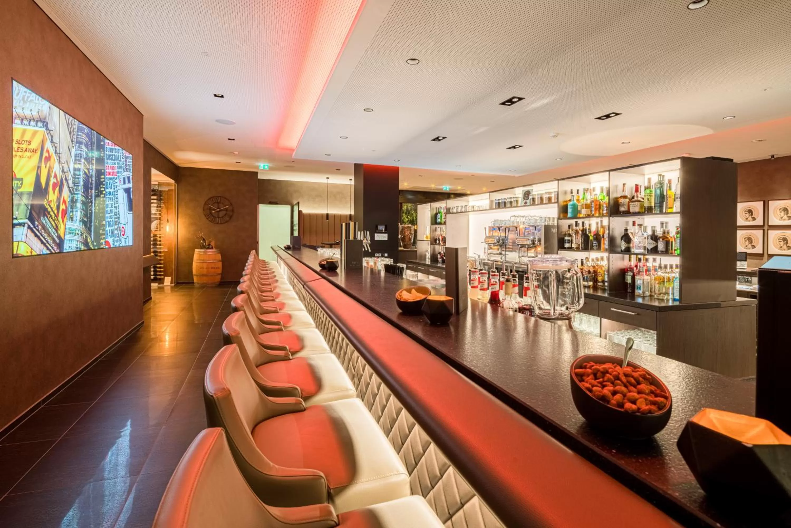 Lounge or bar in Best Western Premier Central Hotel Leonhard
