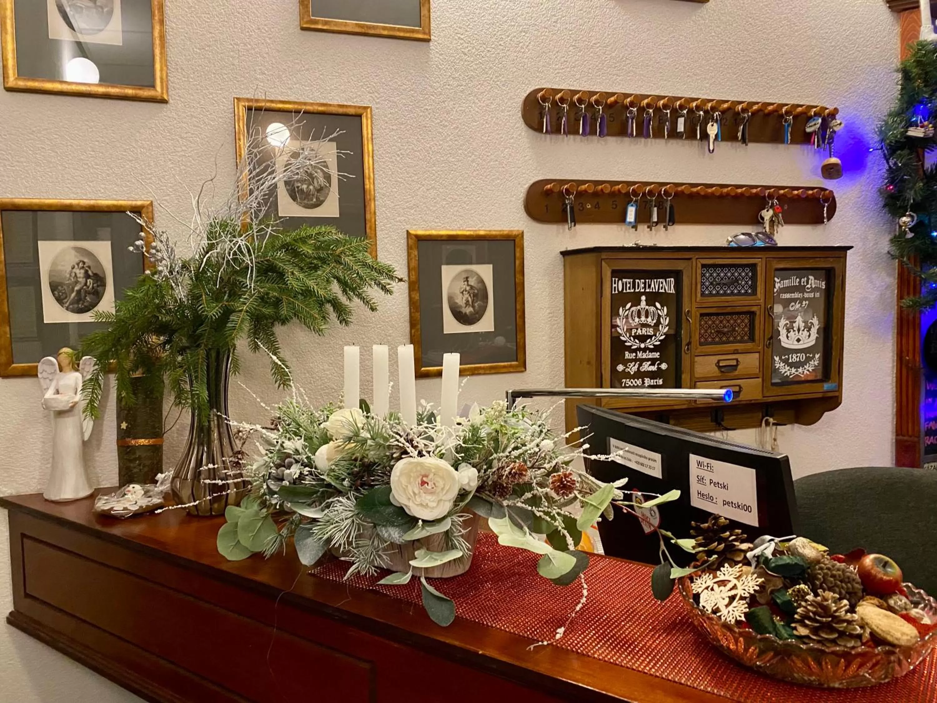 Lobby or reception in Hotel Petski