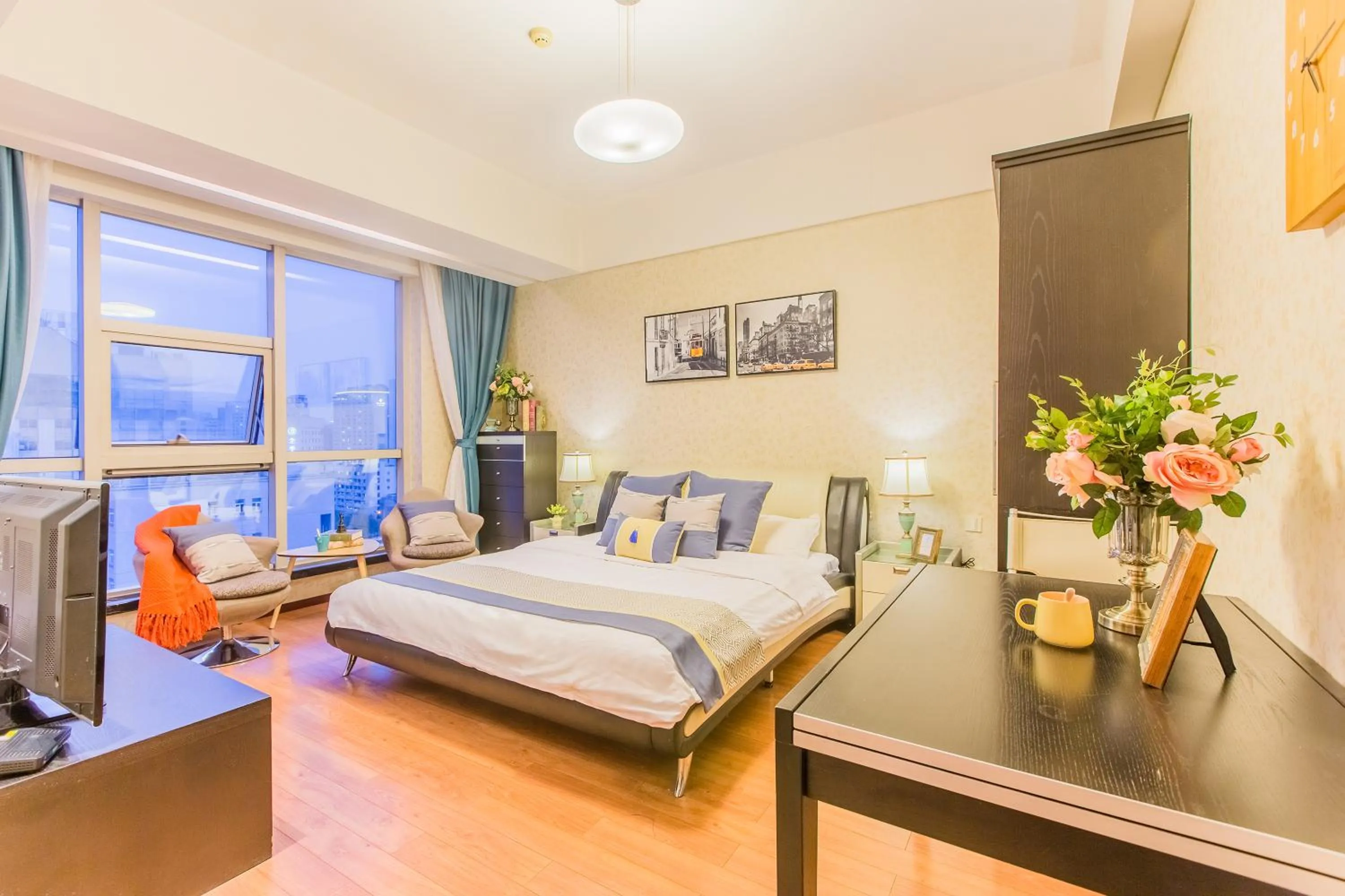 Bed in Westlake 7 Service Apartment