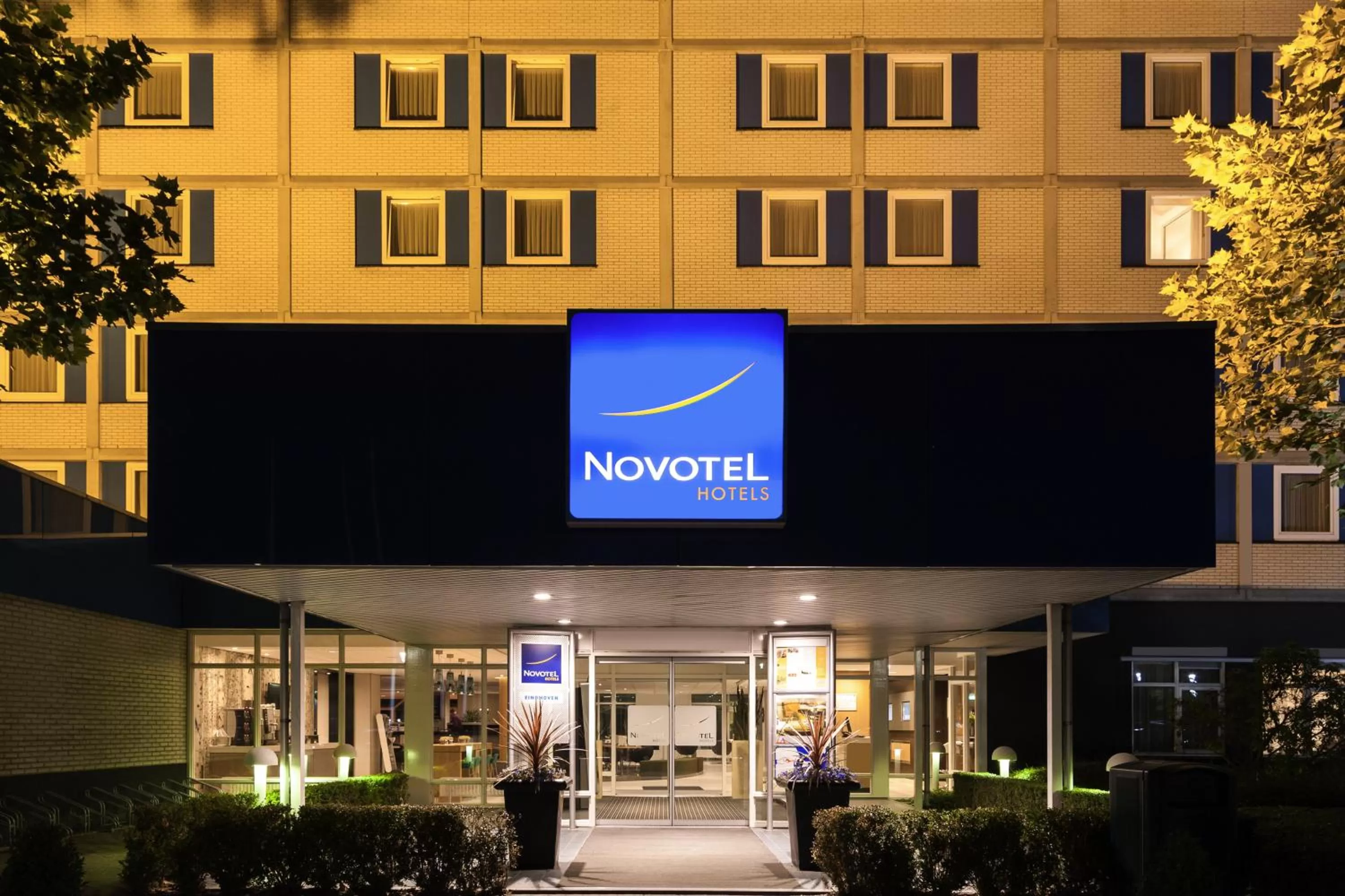 Facade/entrance in Novotel Eindhoven