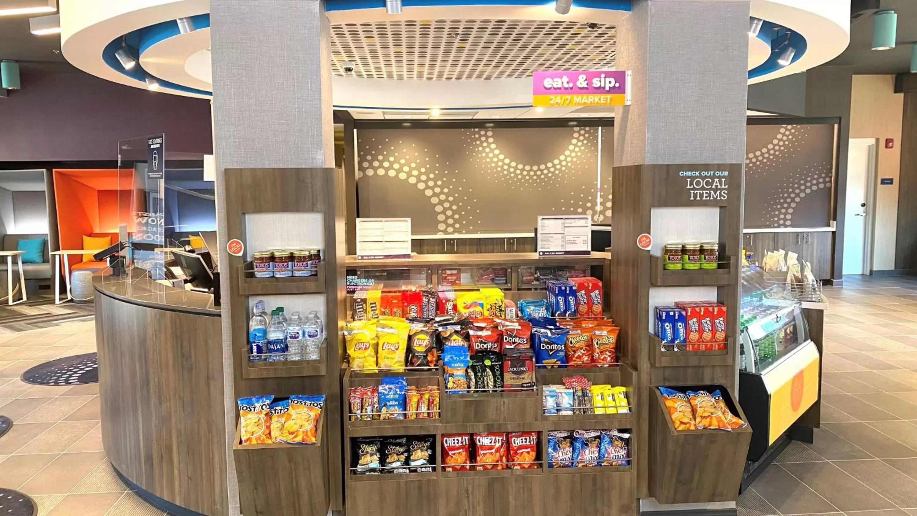 Restaurant/places to eat in Tru By Hilton Baltimore Harbor East