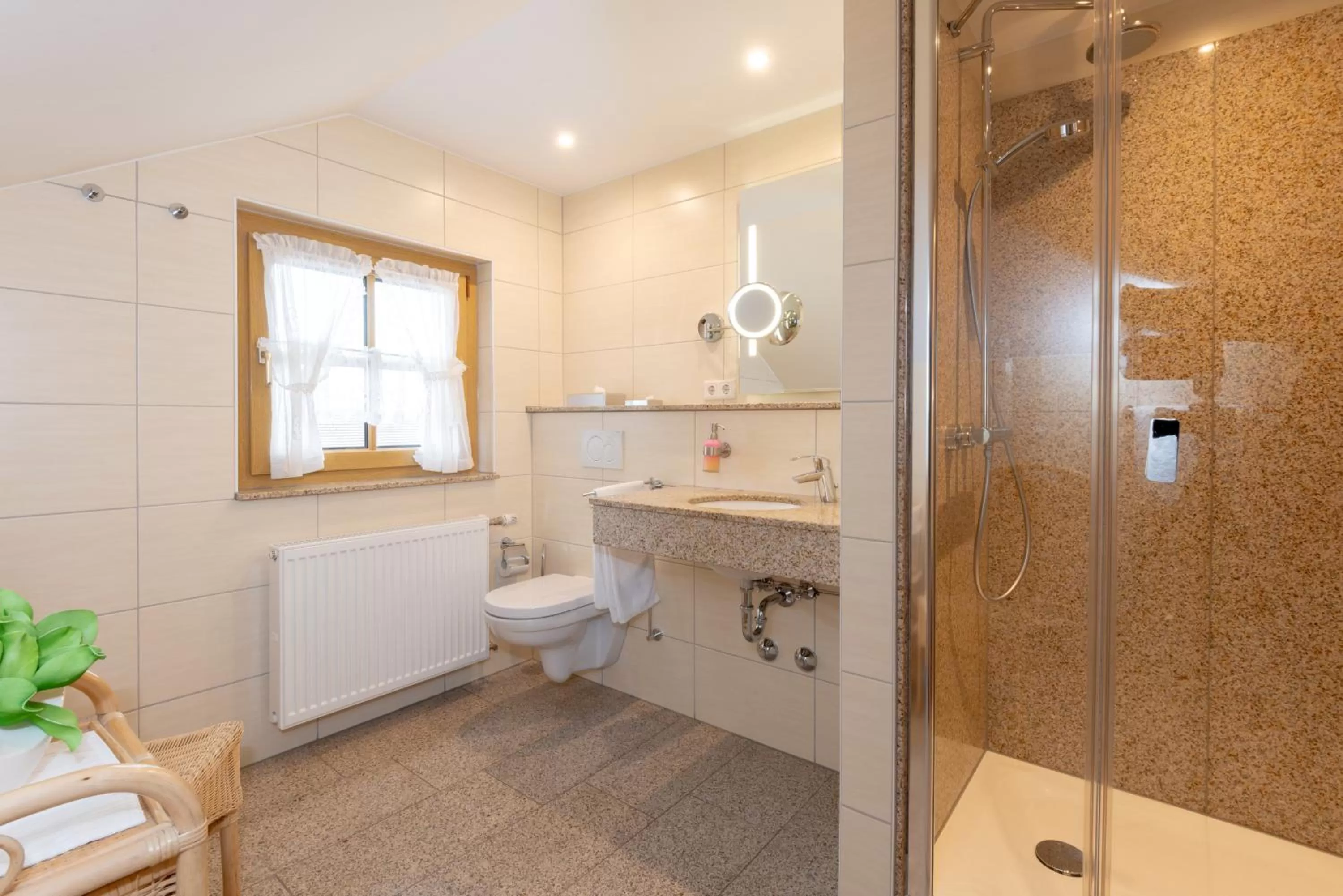 Photo of the whole room in Wander und Aktiv Hotel Rösslwirt