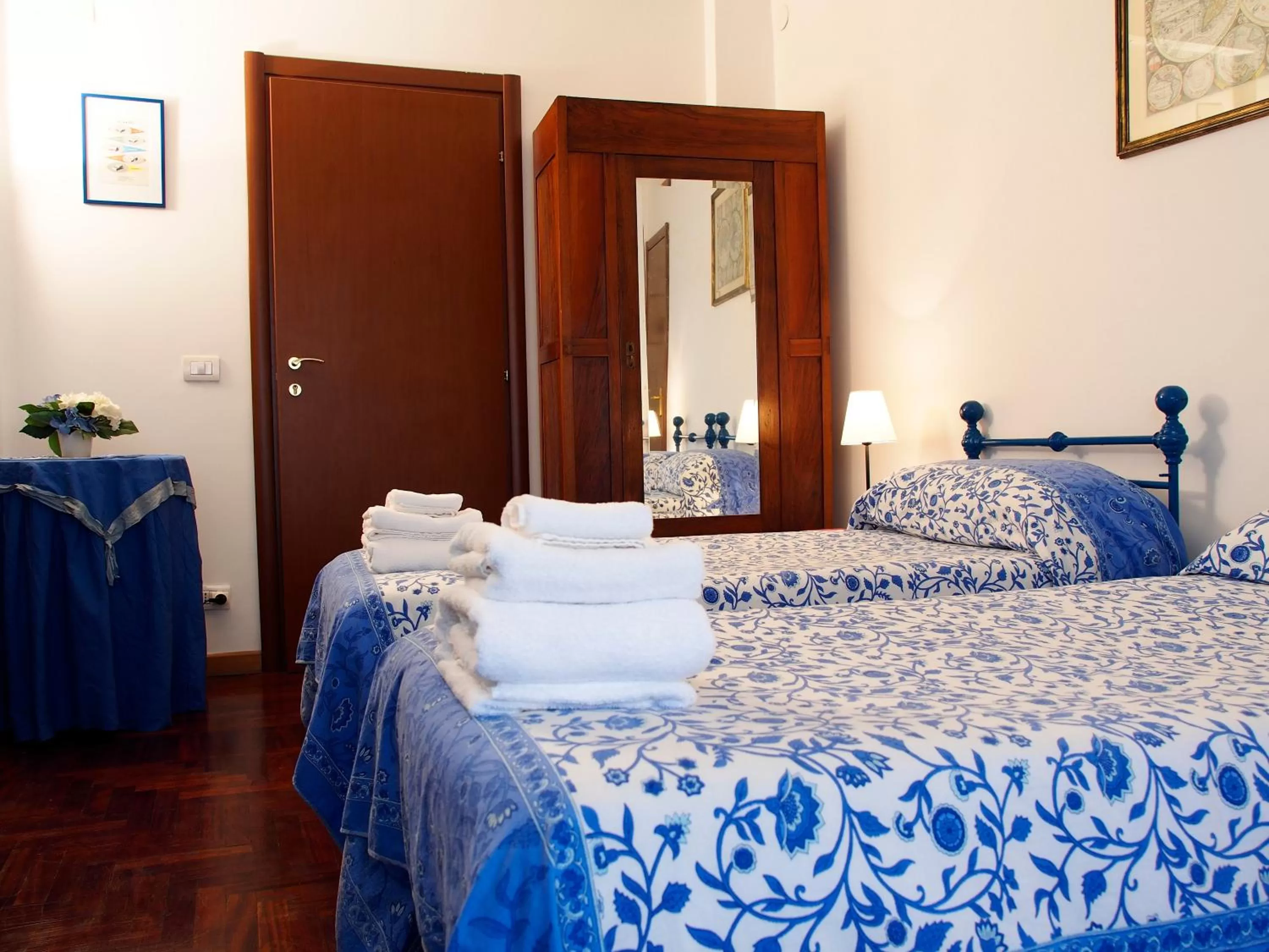 Bedroom, Bed in 2 Passi Da