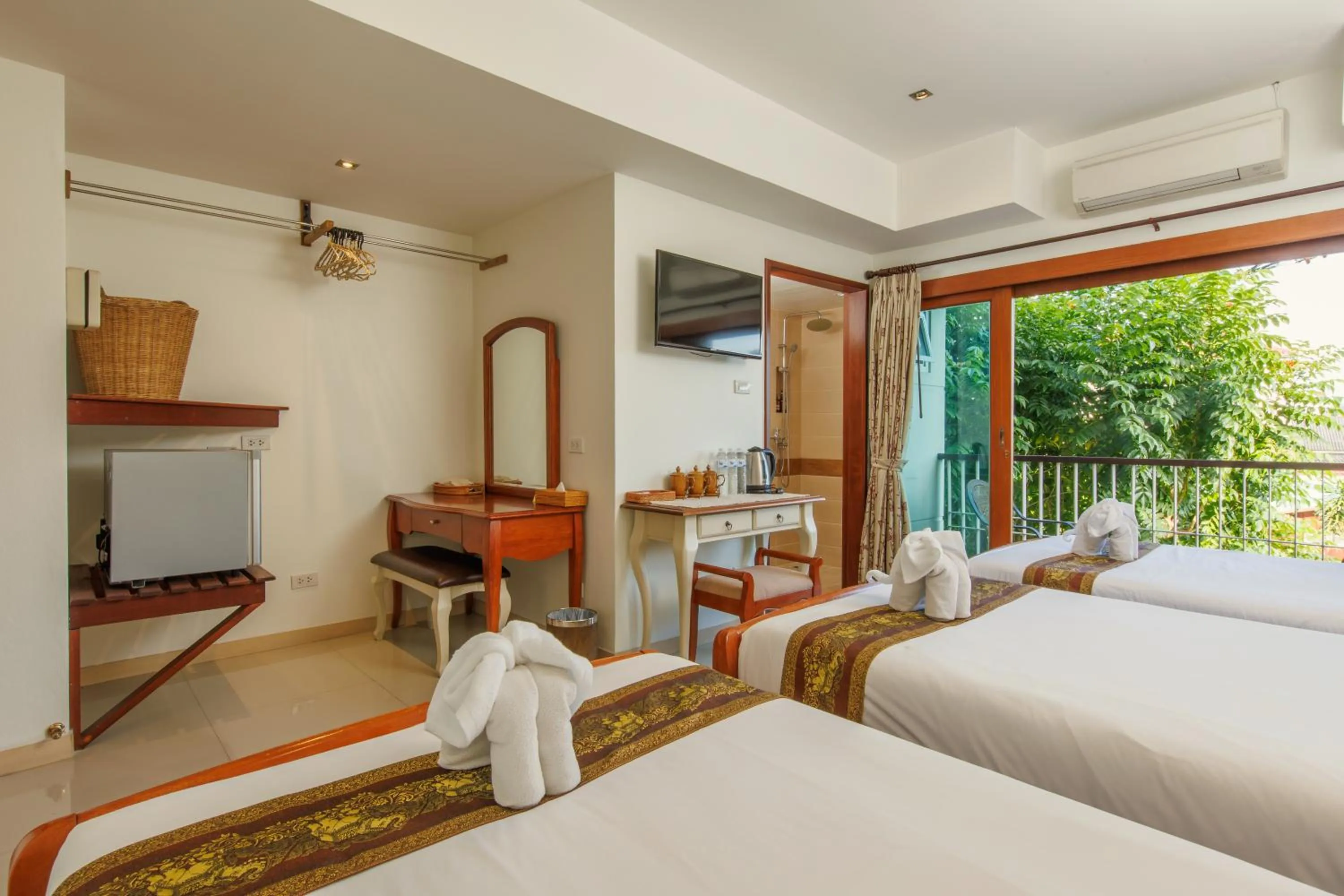 Bed in Rendezvous Classic House