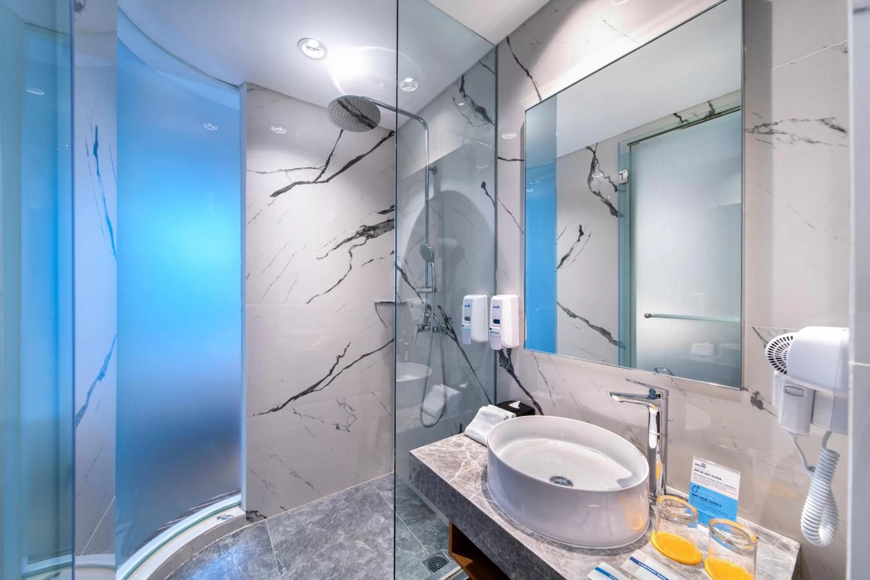 Bathroom in Holiday Inn Express Jakarta Matraman by IHG