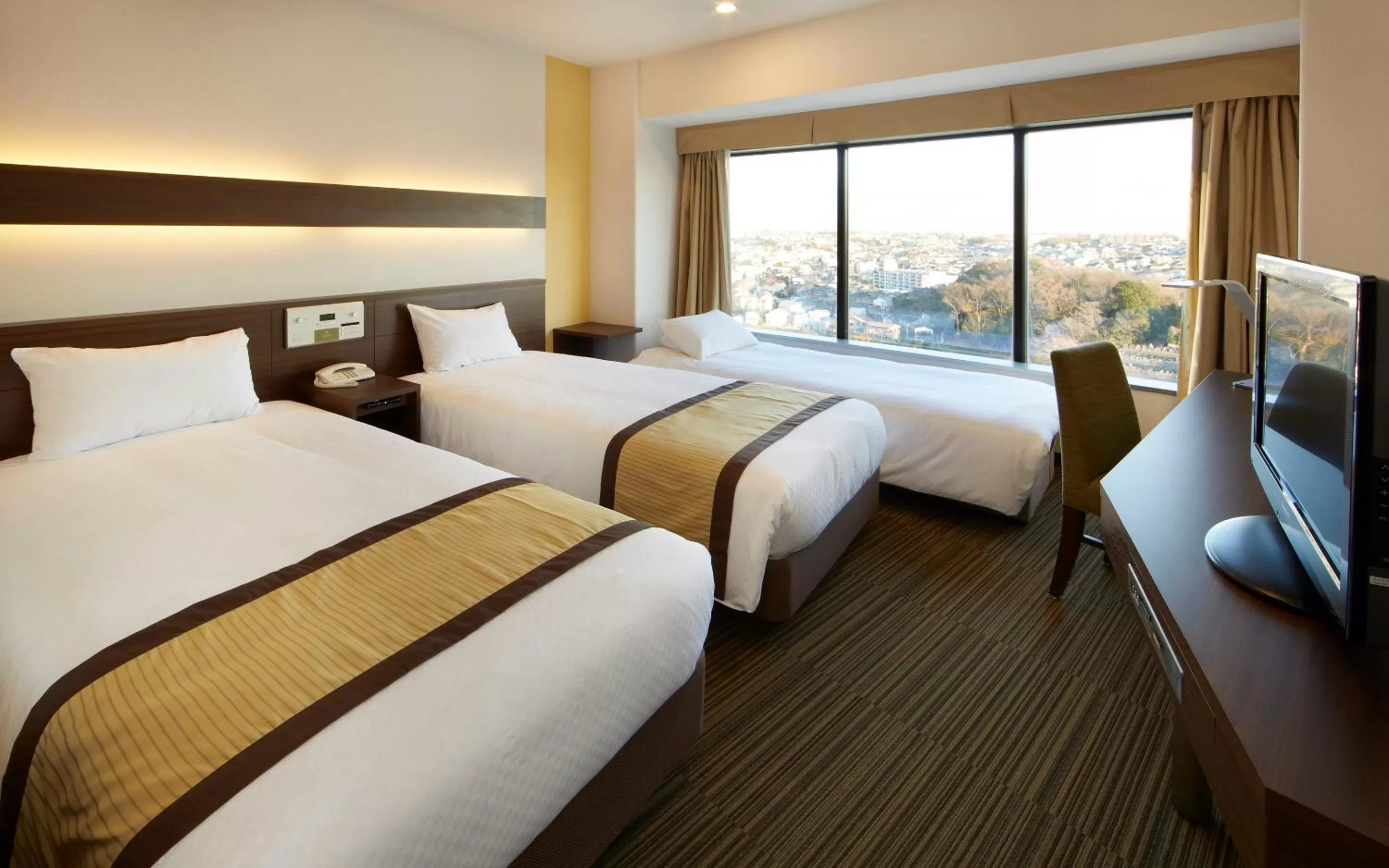 Photo of the whole room, Bed in Shin Yokohama Prince Hotel