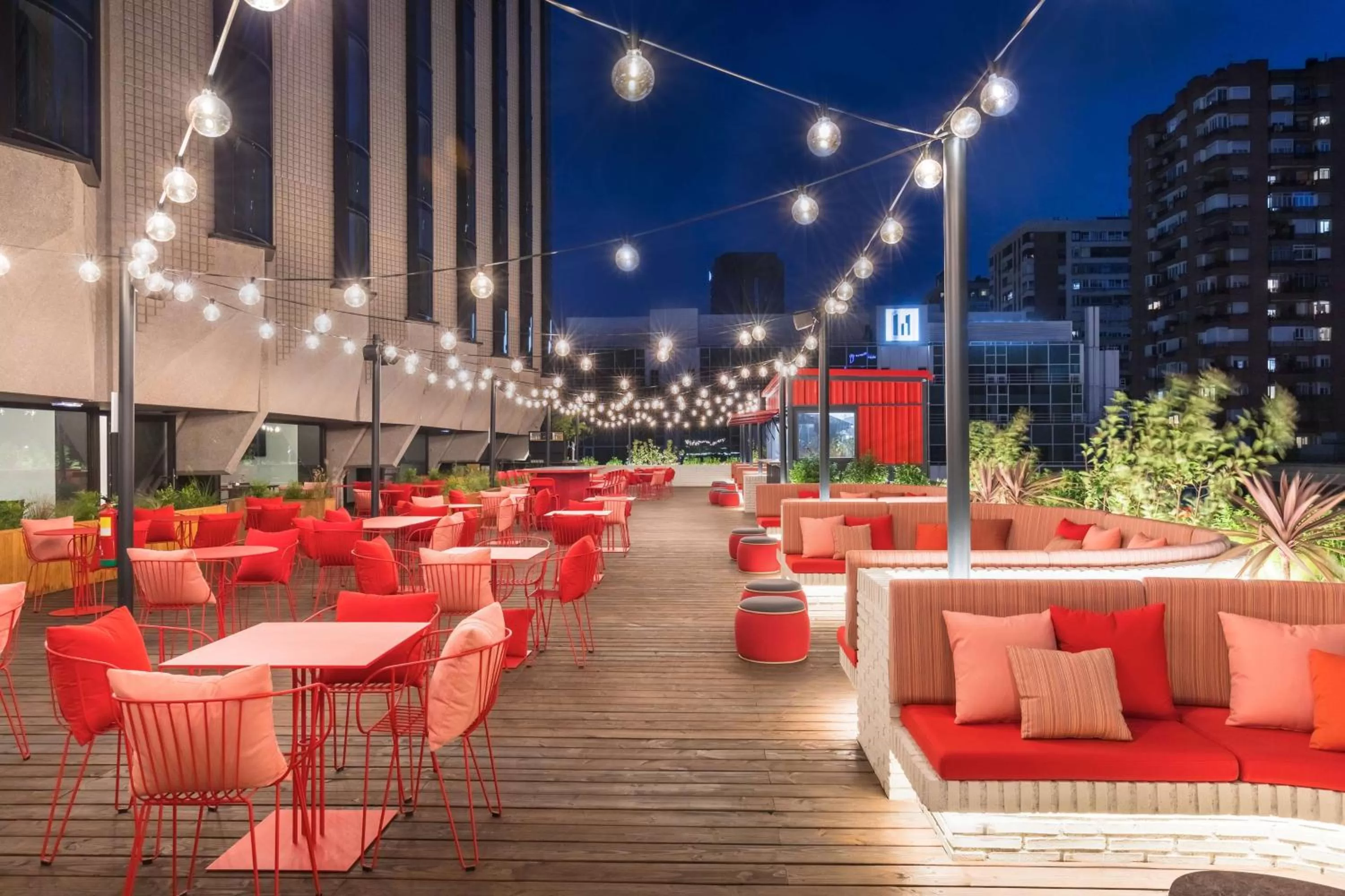 Restaurant/places to eat in Canopy by Hilton Madrid Castellana