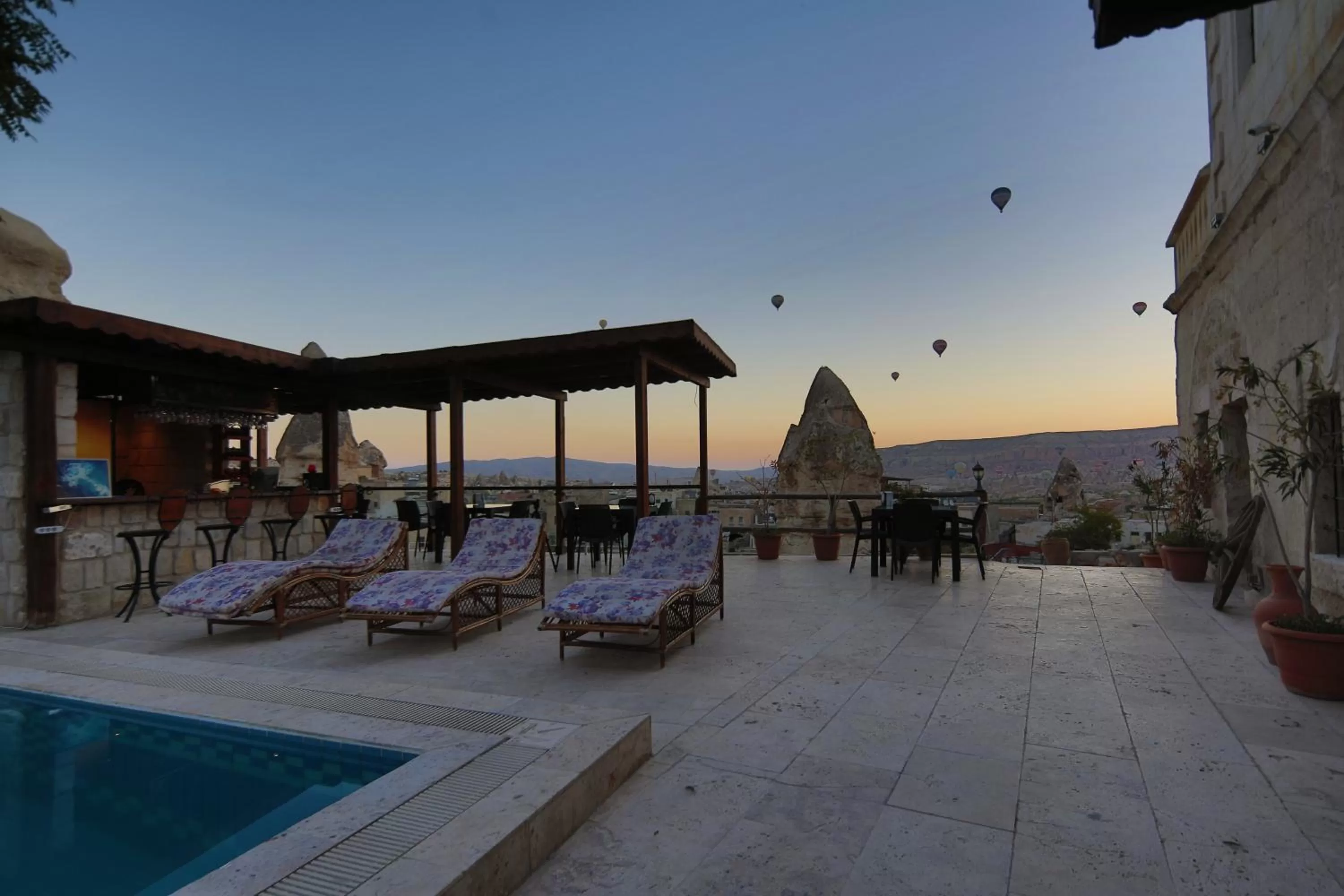 Activities in Shoestring Cave House