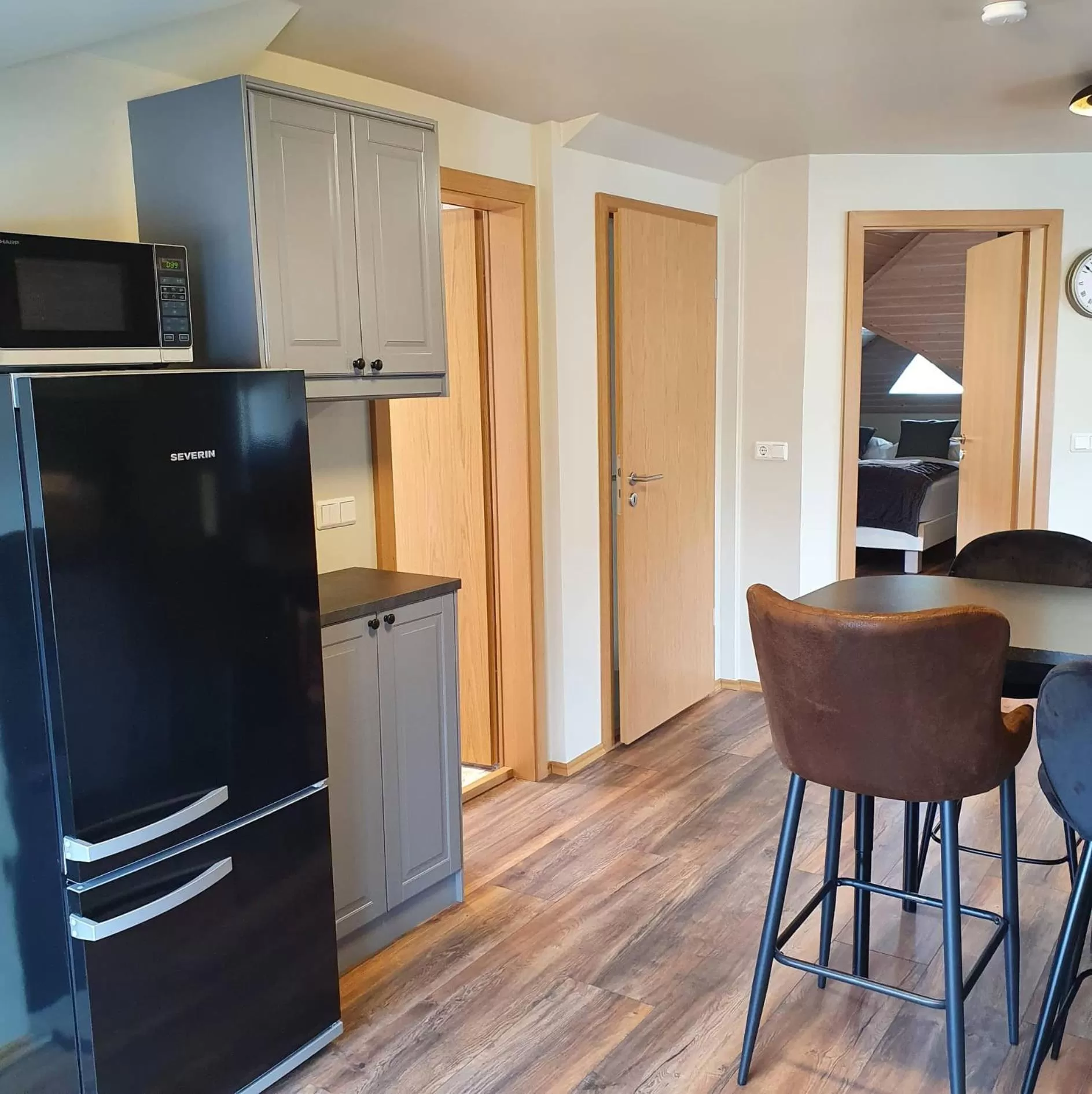 Kitchen or kitchenette in E18 Apartments
