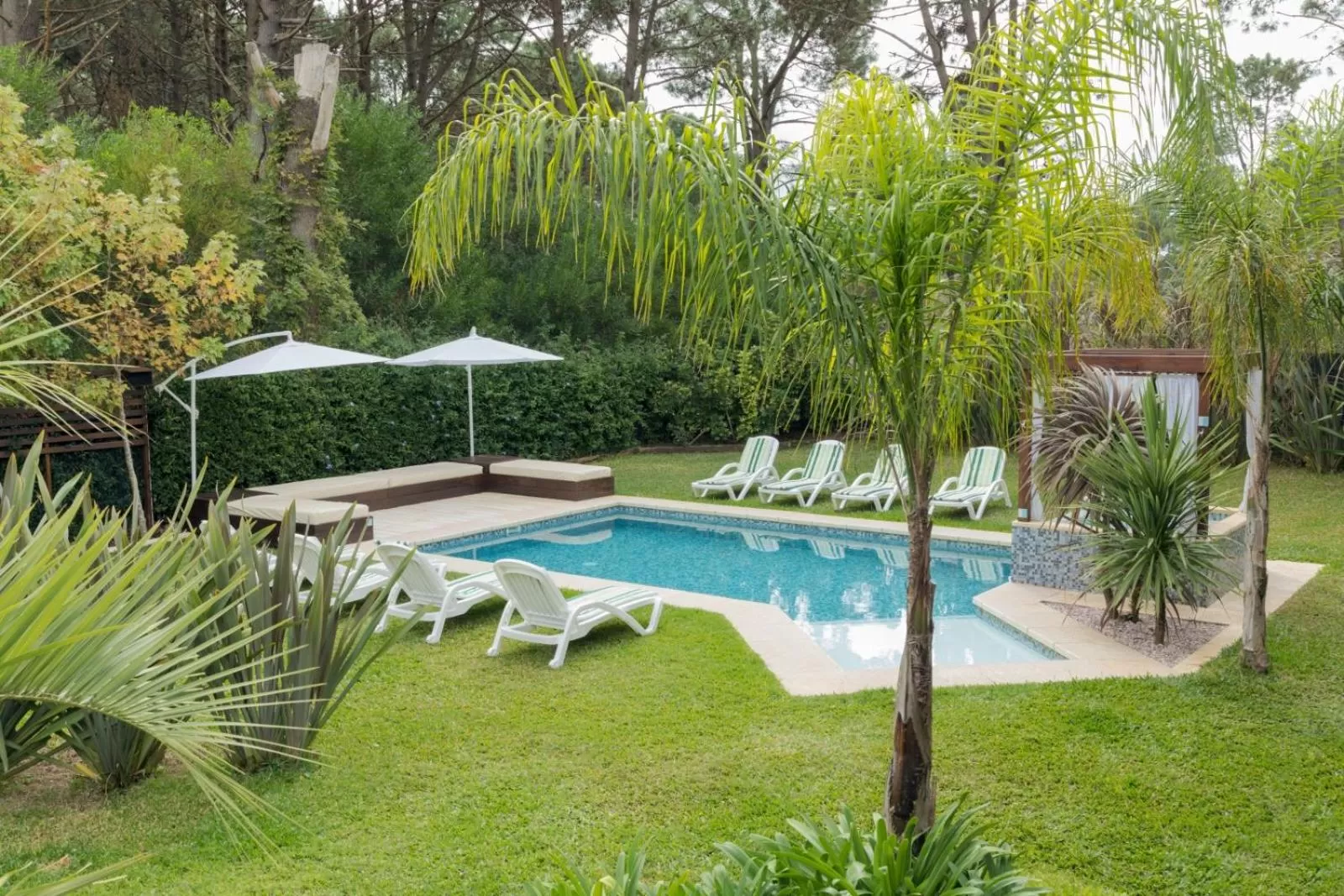 Garden in Undarius Hotel (exclusively gay men)