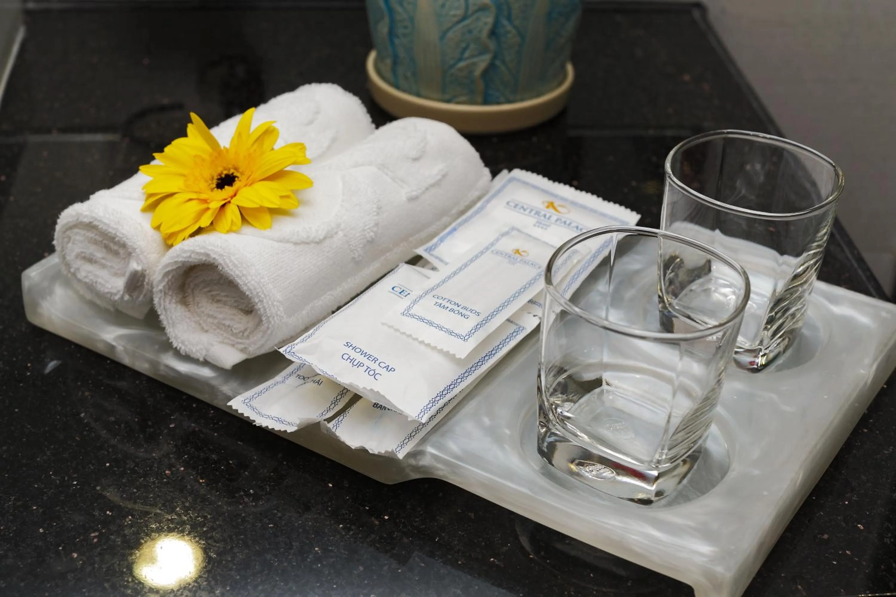 Toilet in Central Palace Hotel