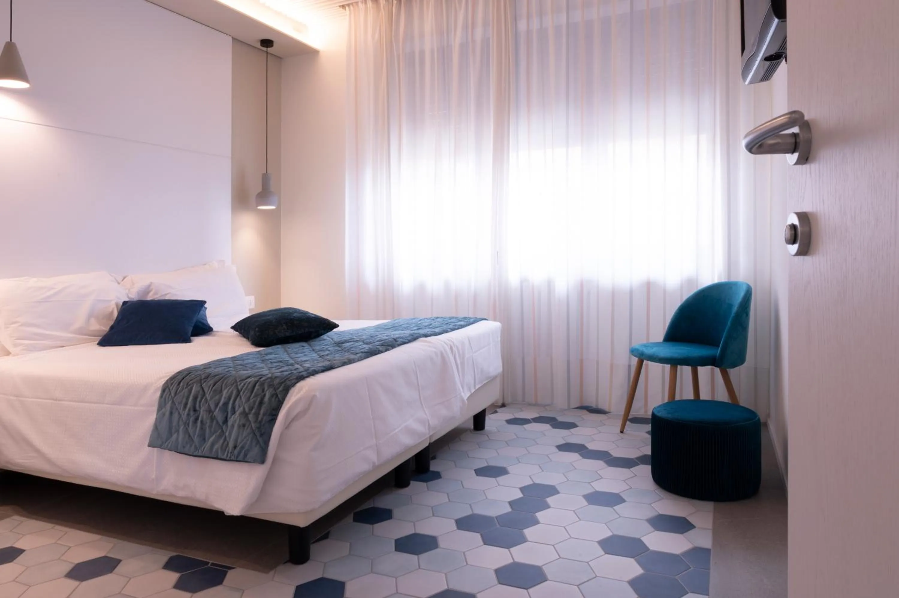 Bedroom, Bed in Hotel Du Lac - Relax Attitude Hotel