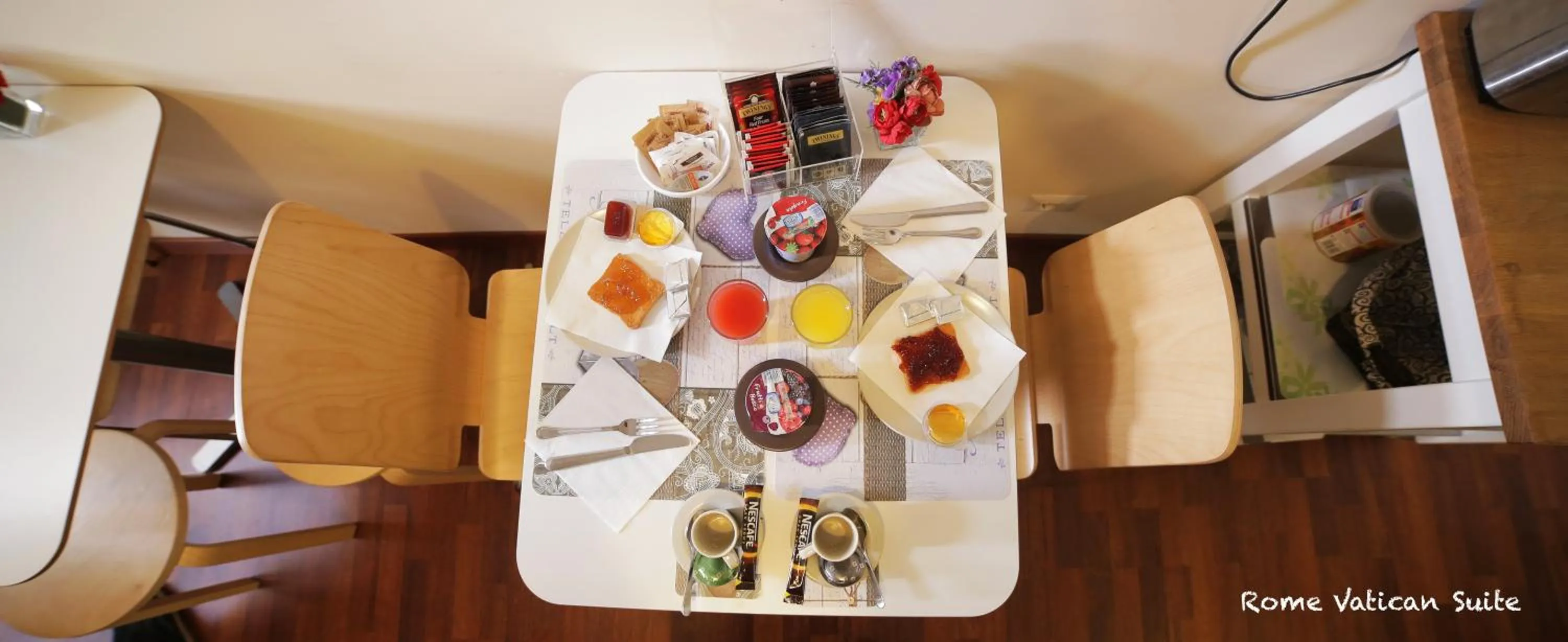 Food and drinks in Rome Vatican Suite