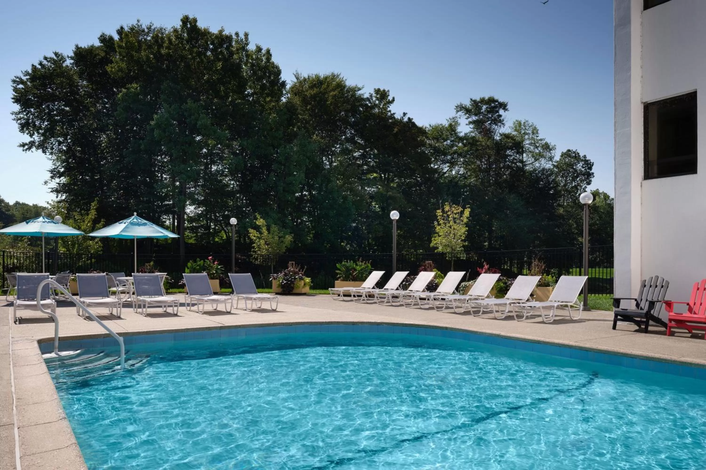 Swimming pool in Marriott Park Ridge