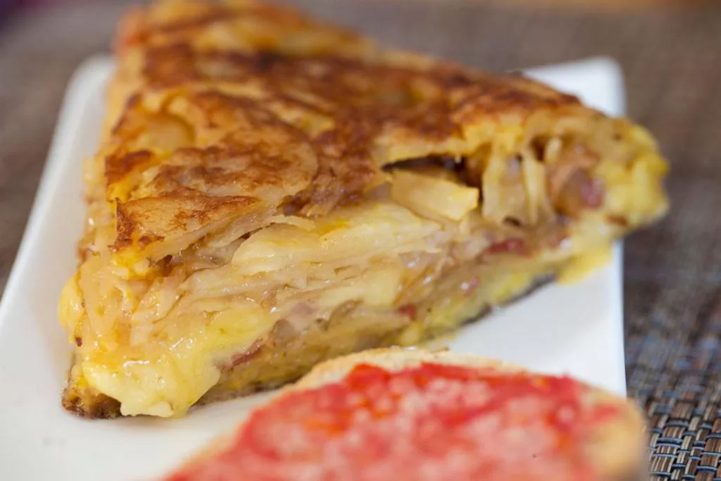 Restaurant/places to eat, Food in Hotel Boutique Can Cocal El Cuyo