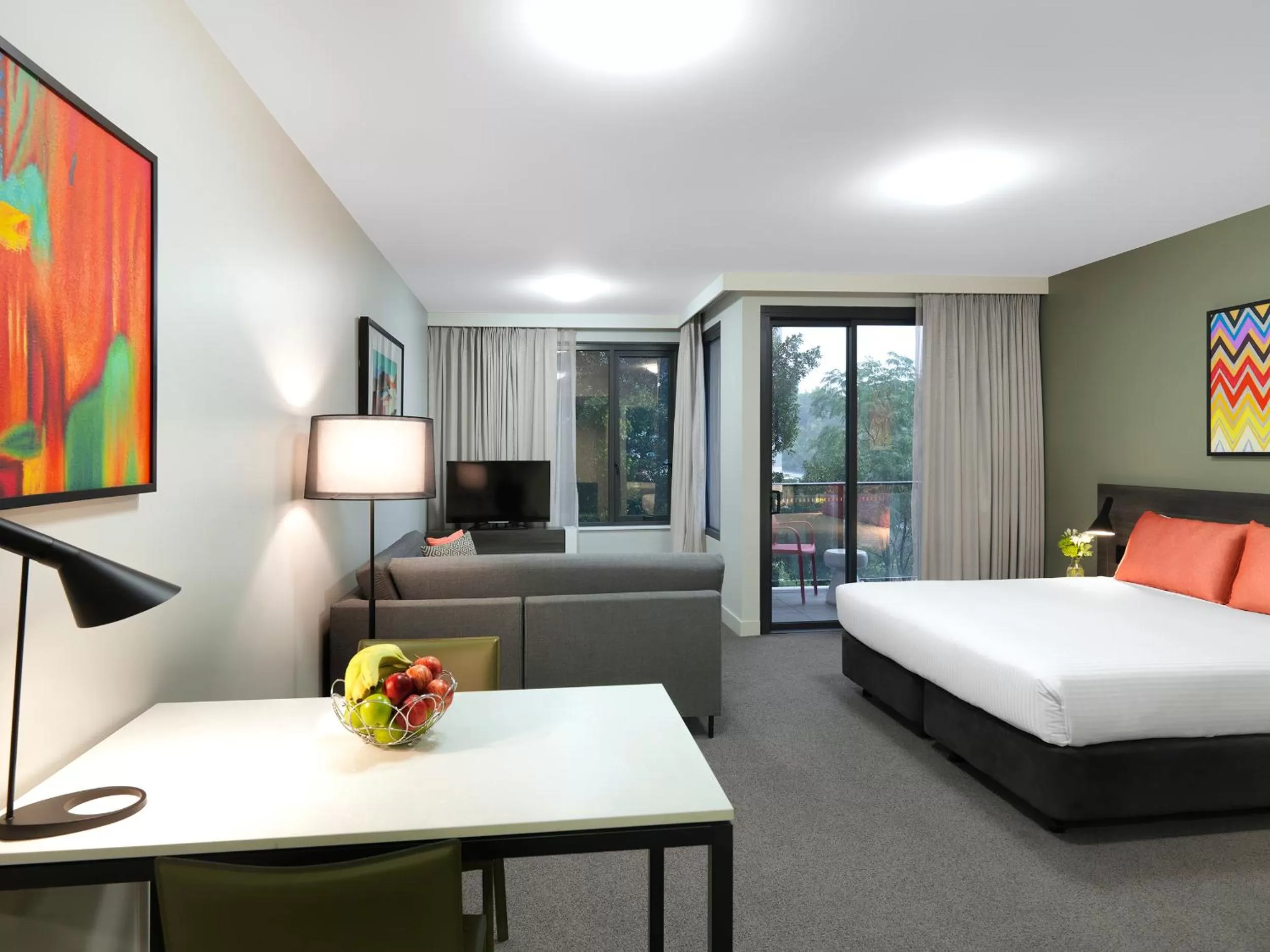 TV and multimedia, Bed in Adina Apartment Hotel Sydney Airport